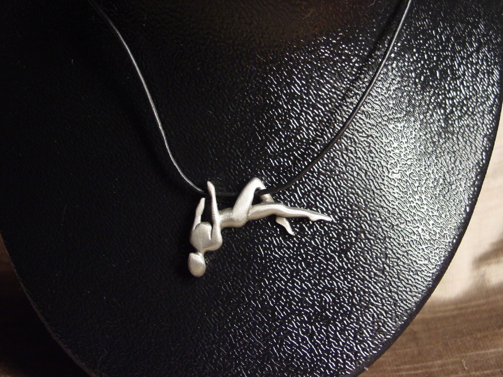 “JJ” Jonette Jewelry Silver Pewter ‘Hanging Lady’ Pendant 16″ Necklace