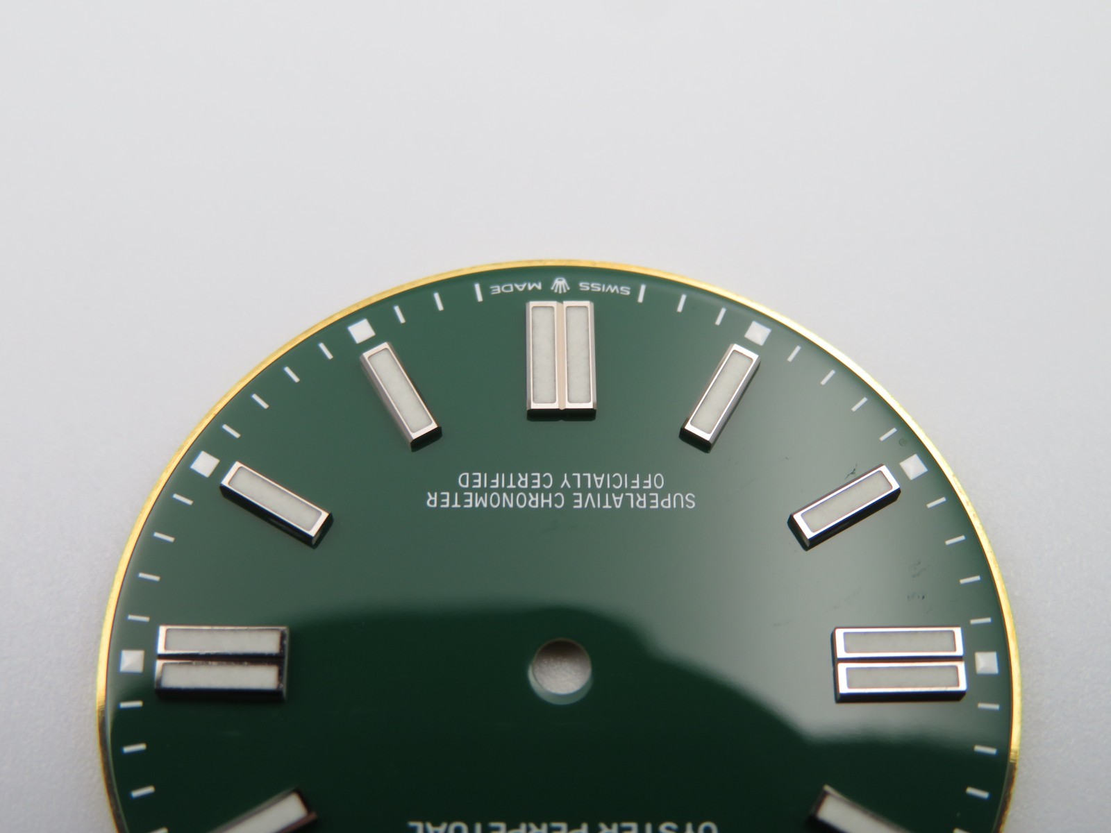 Genuine Rolex Oyster Perpetual 41mm Green Dial for 124300 OP – 100% Authentic