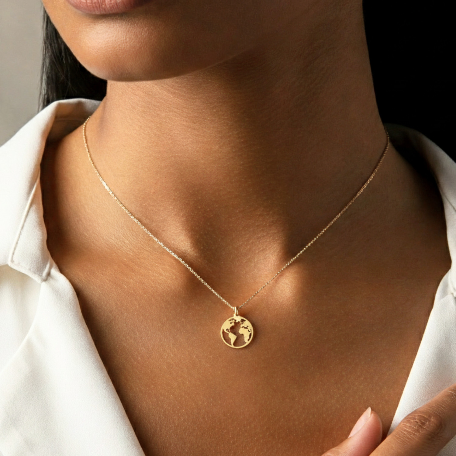 14K Real Solid Yellow Gold World Map Openwork Pendant Charm Necklace 18 in