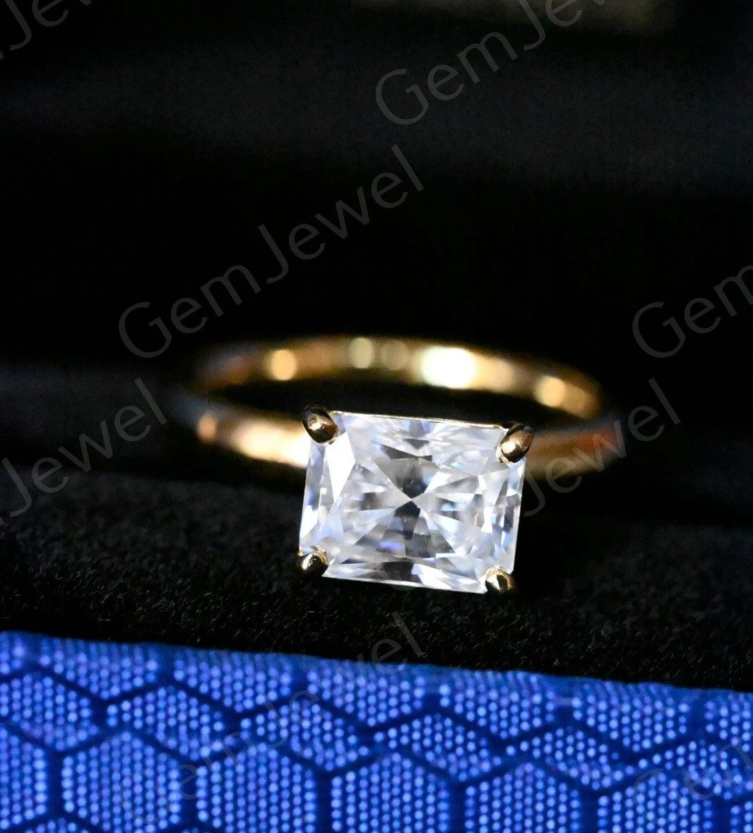 1.60CT Round Cut Earring & 2.15 CT Radiant Cut White VVS1 Diamond Ring