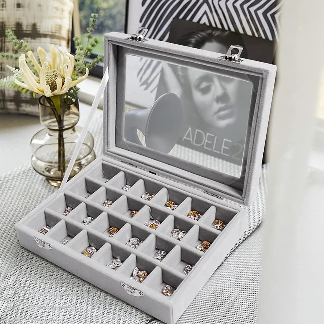 Adjustable Velvet Jewelry Box – 24 Grid Organizer for Rings & Earrings – Grey