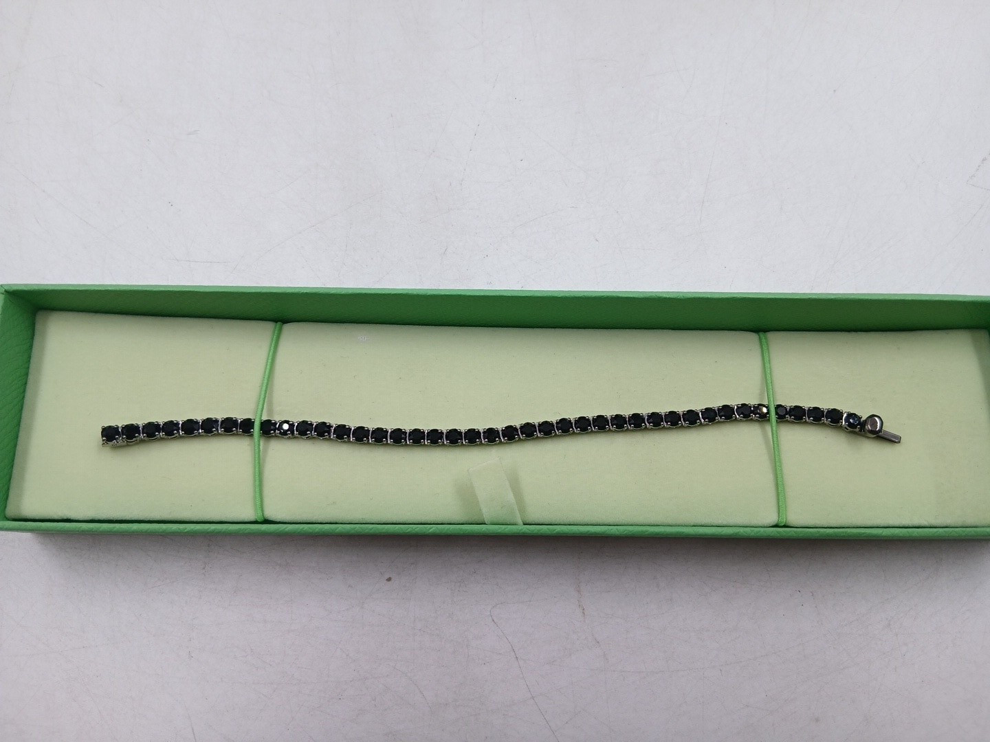 Swarovski Matrix Tennis bracelet Round cut Black Ruthenium plated Size M (Z2-B8)