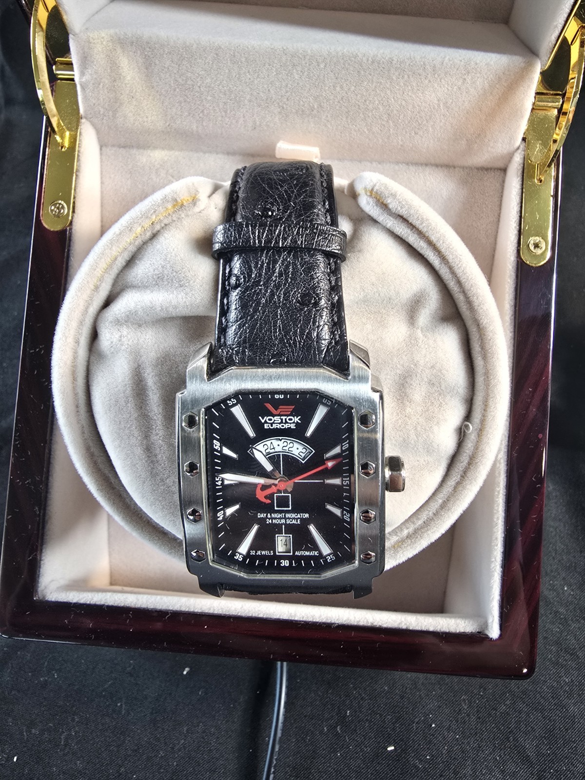 VOSTOK Europe ARKTIKA AUTO ATOMIC ICEBREAKER WATCH 378/999 DAY/NIGHT 32 J.