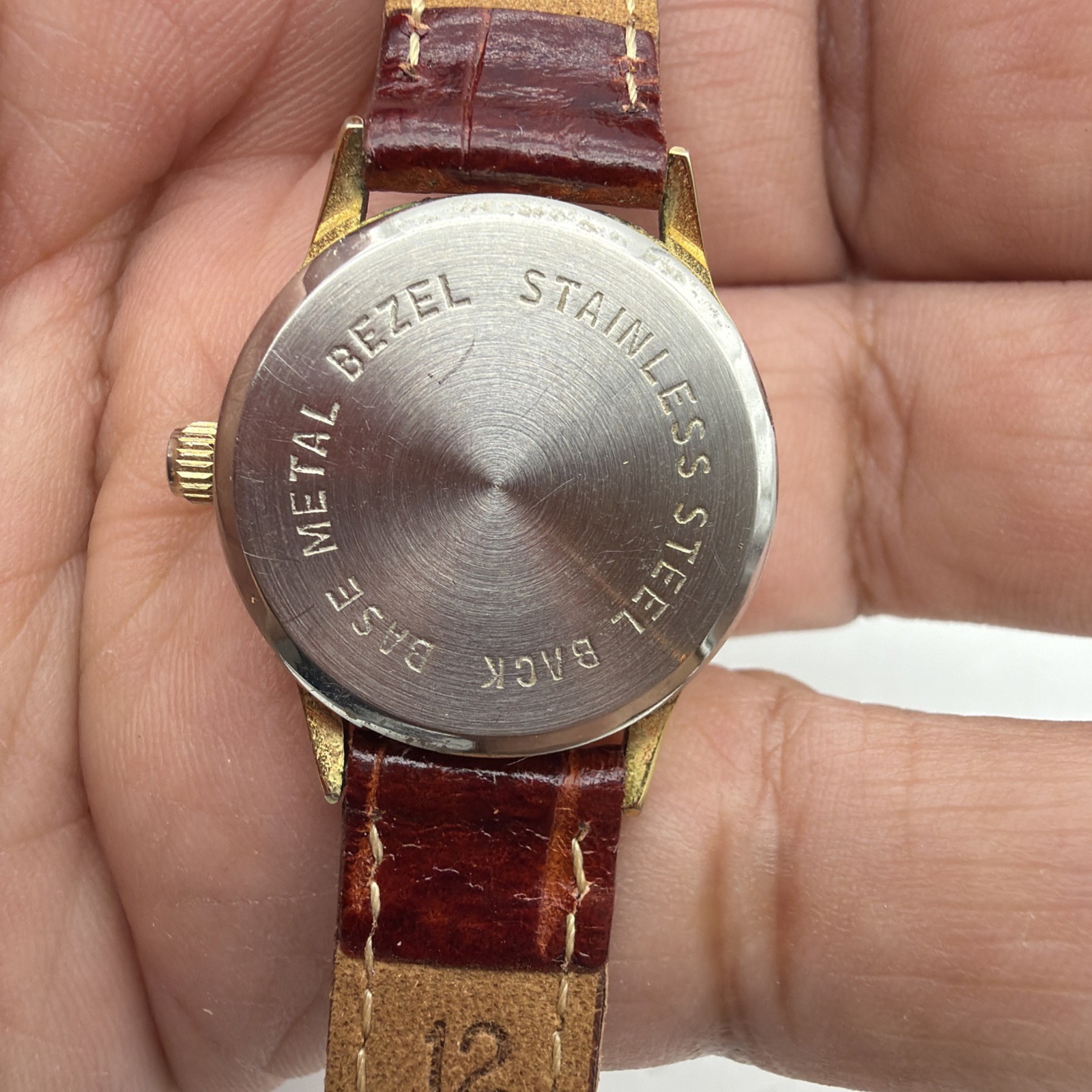 Vintage Unitron Quartz Watch Women Moon Phase Gold Tone Date Analog New Battery