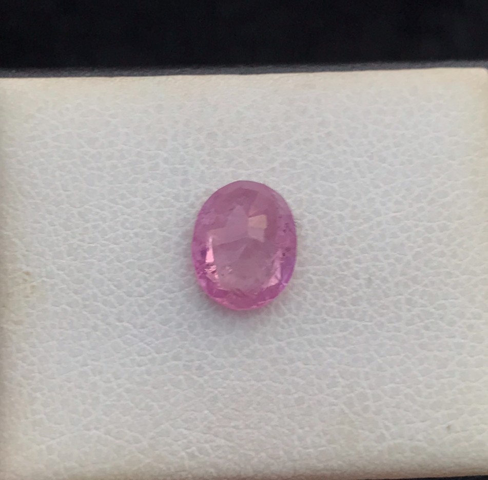 Kashmir Purplish Pink Sapphire 1.60 CT Oval Cut Unheated Natural Loose Gemstone