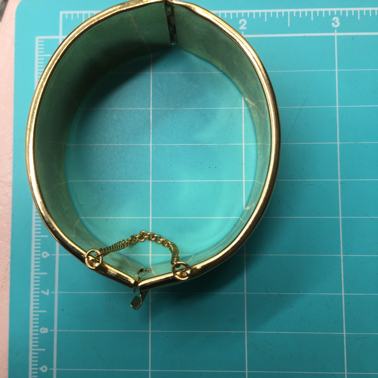 Floral Pattern Bangle Bracelet with Safety Chain Gold Tone Chinoiserie Embossing