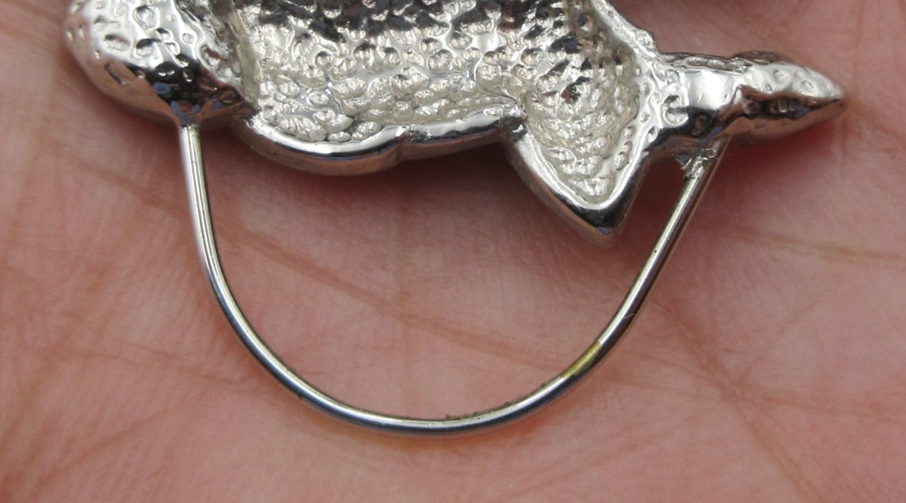 VTG Wing Halo praying hands ANGEL silver tone metal Brooch Pin Costume Jewelry