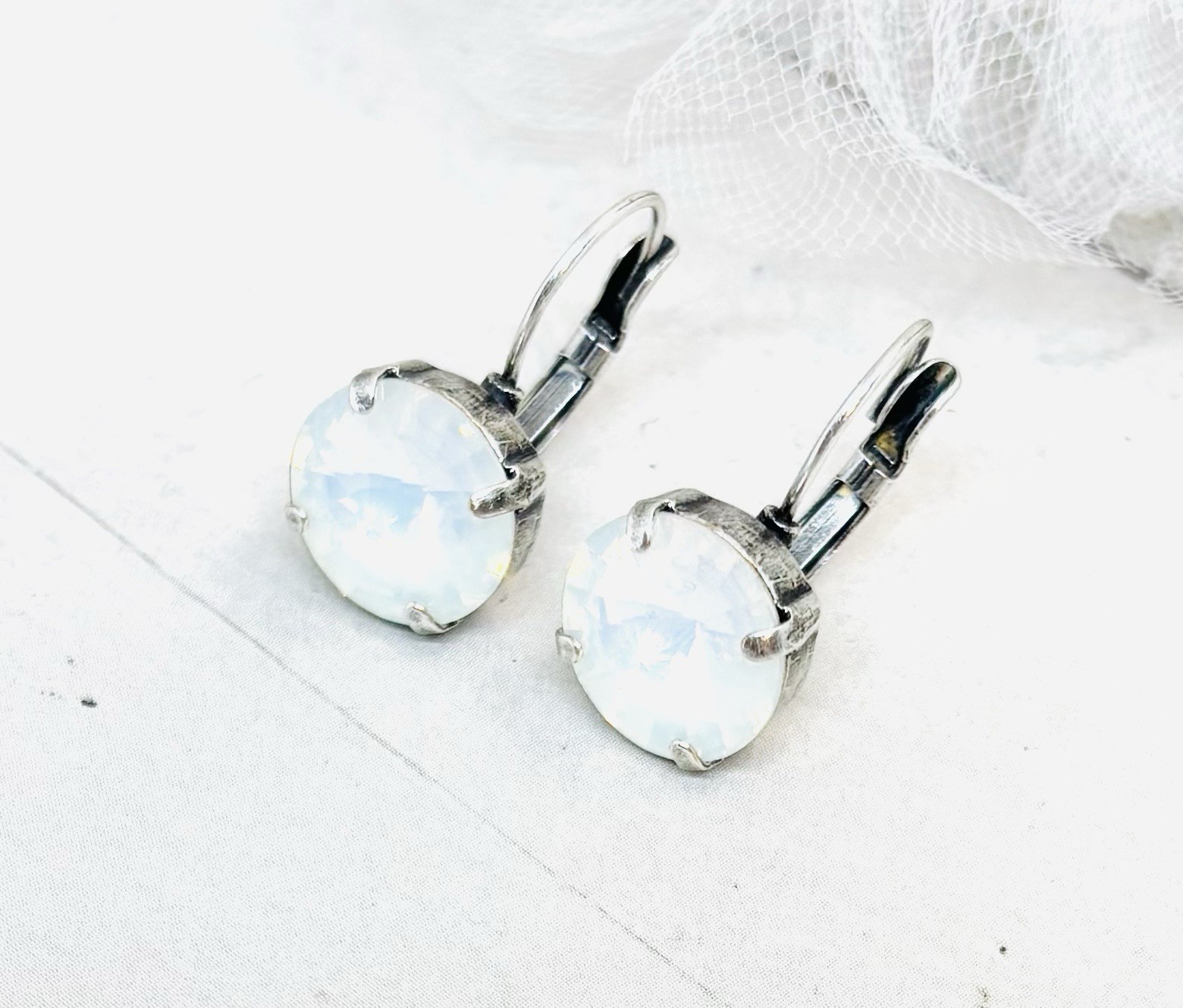 Antique Silver Plated 12mmWHITE CRYSTAL CUP CHAIN EARRINGS