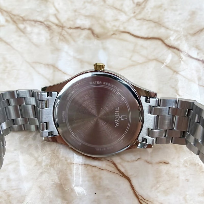 Bulova Classic 98D130 Blue Dial Gold Silver Bracelet Men Quartz Watch 40MM New