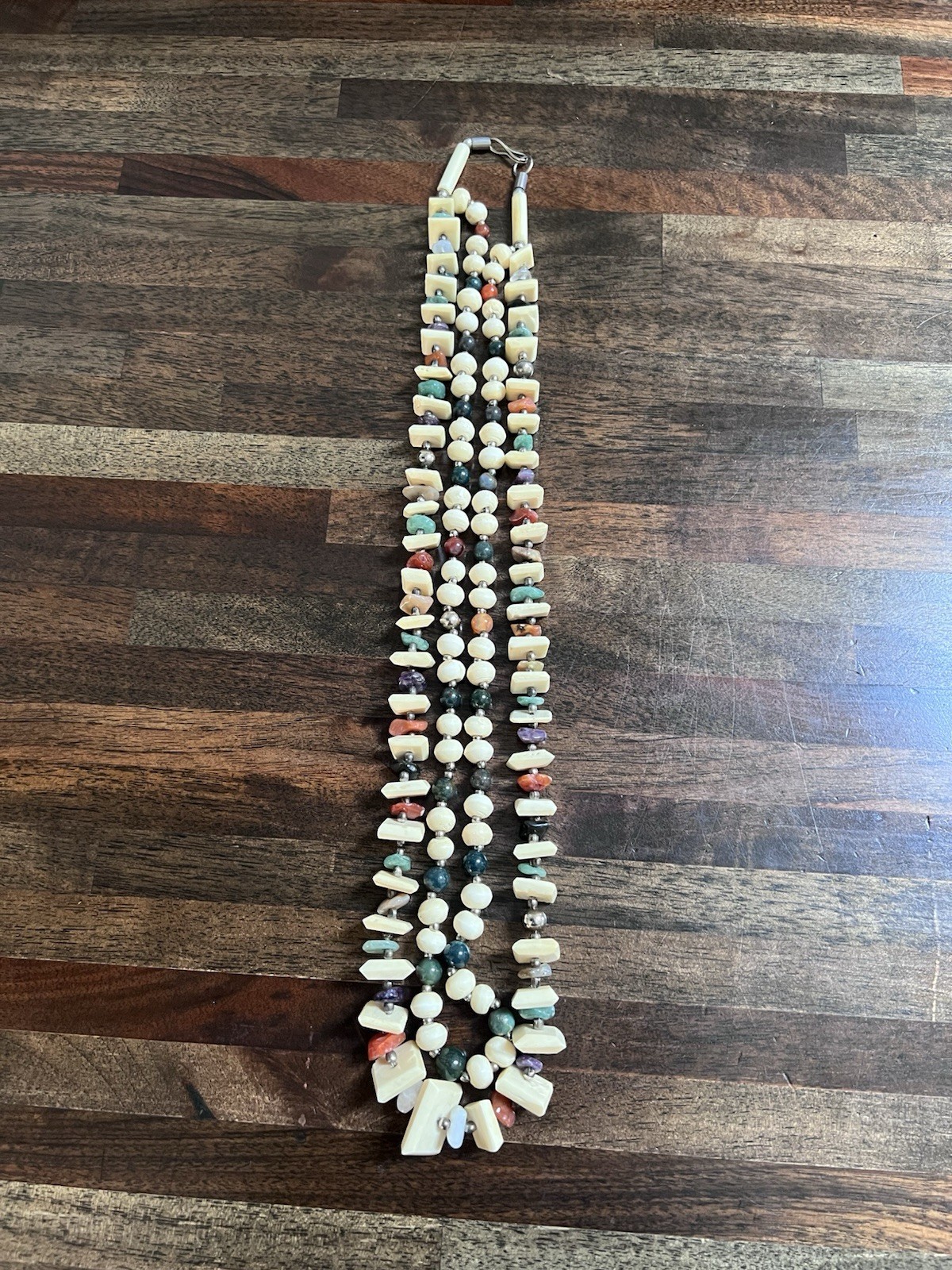 Vintage Ethnic Tribal Bone And Tribal Gemstone Beaded 15” Necklace
