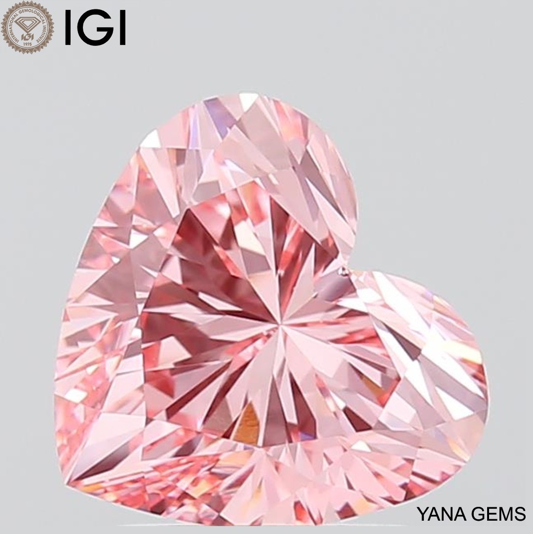 Heart Shape Vivid Pink VS1 Clarity 1.50 CT CVD Lab Grown Diamond IGI Certificate