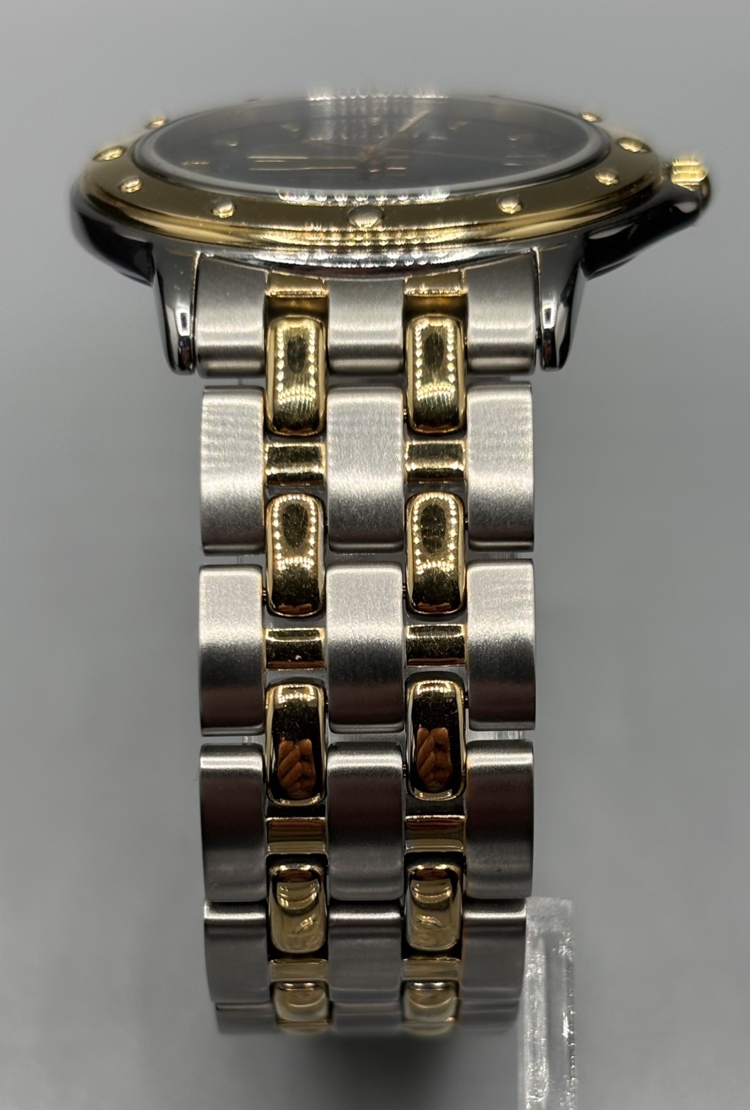 Raymond Weil Tango 5560 – 35mm – Blue Dial – Part 18k Gold Plated 5560-STP-50001