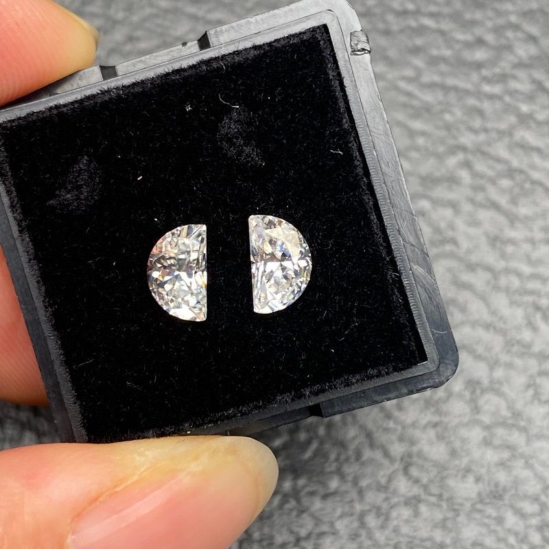 3x4mm-6x9mm White D Color Half Moon Moissanite Stone VVS1 Excellent For Jewelry