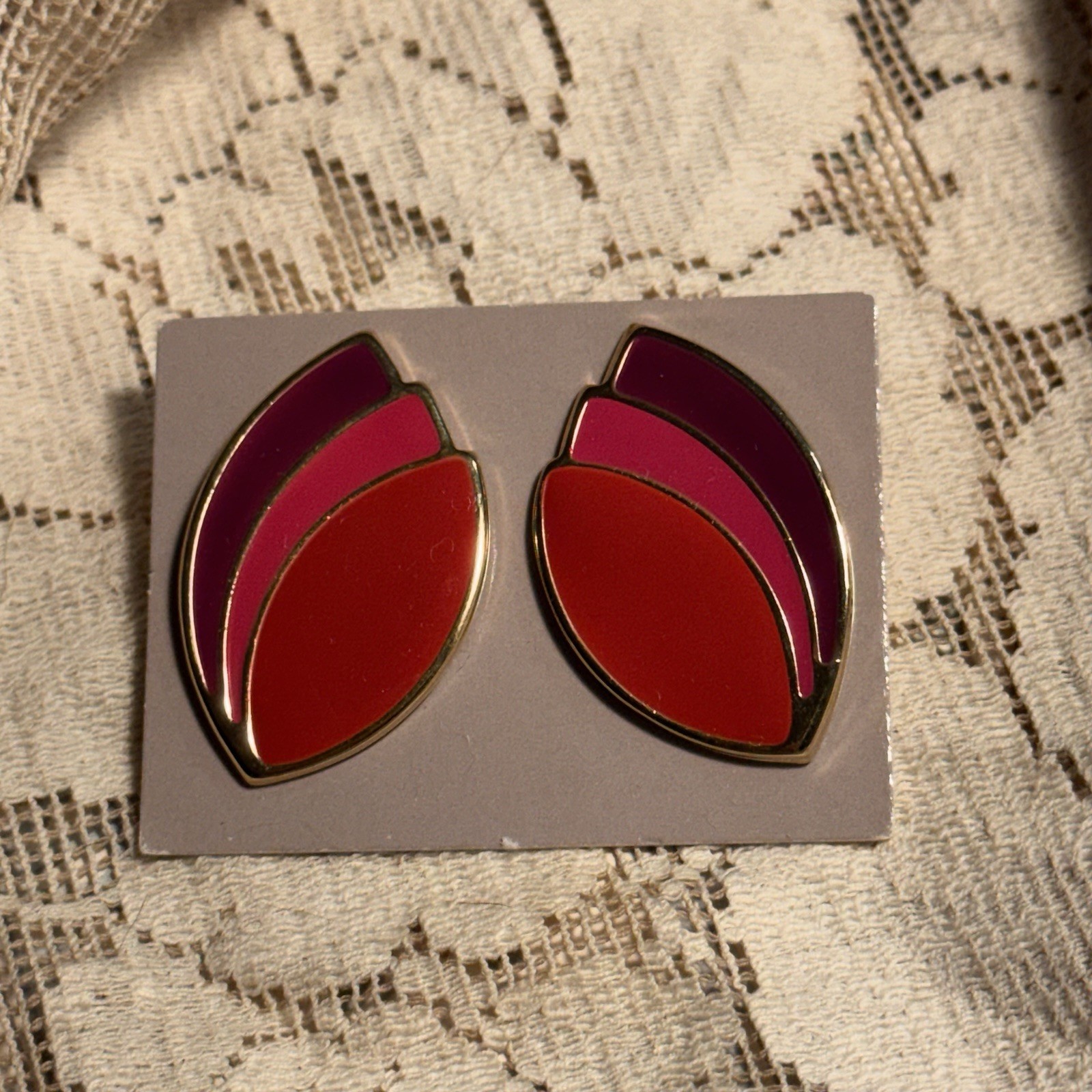 Vintage Avon Paradise Colors Pierced Earrings 1987 Pink Purple Enamel NOS Box