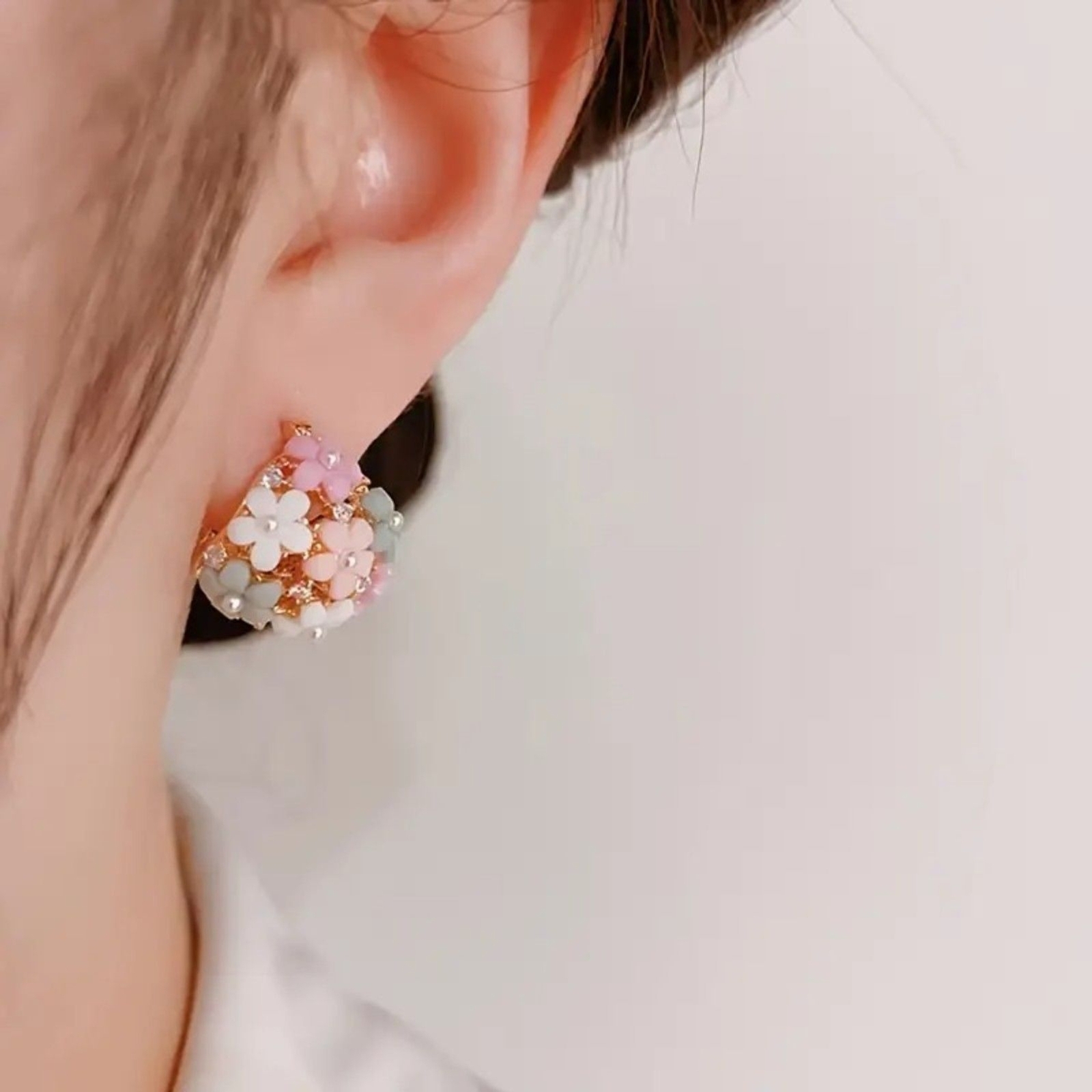 Elegant Chic Floral Pastel Bouquet Earring – Great for Weddings
