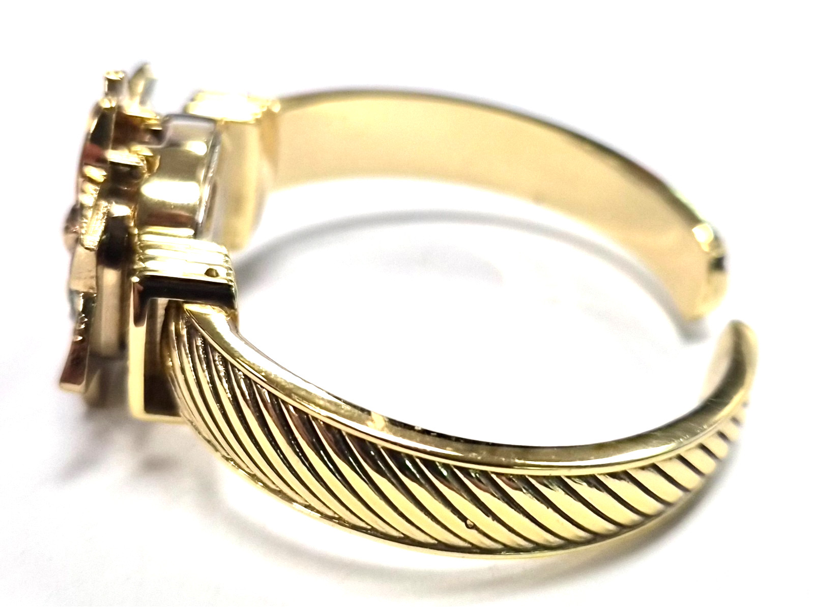 NOS Estate Macy’s Holiday Lane Christmas Poinsettia Hidden Flip Top Cuff Watch