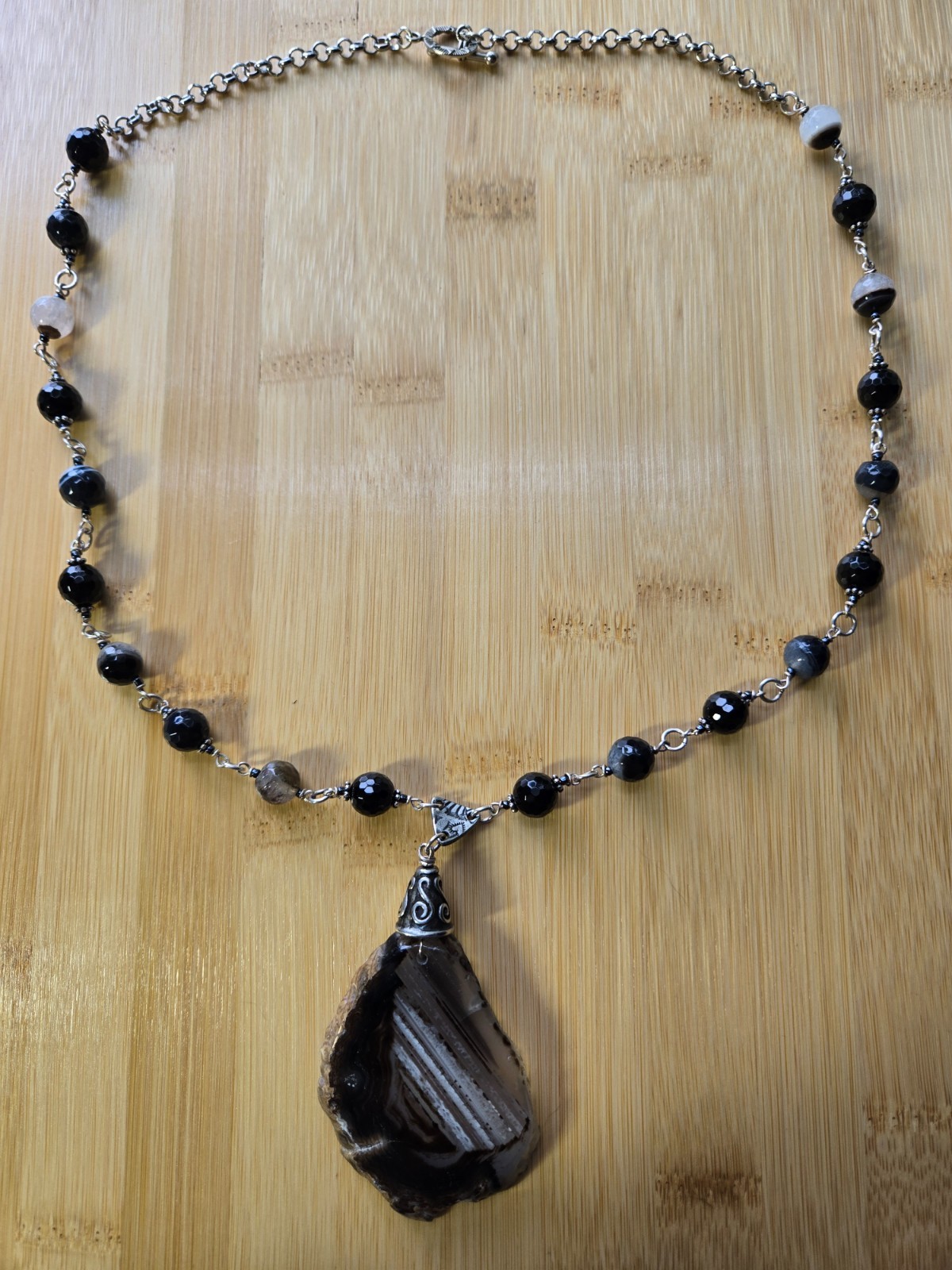 Banded Brown and White Agate Pendant Necklace 26″