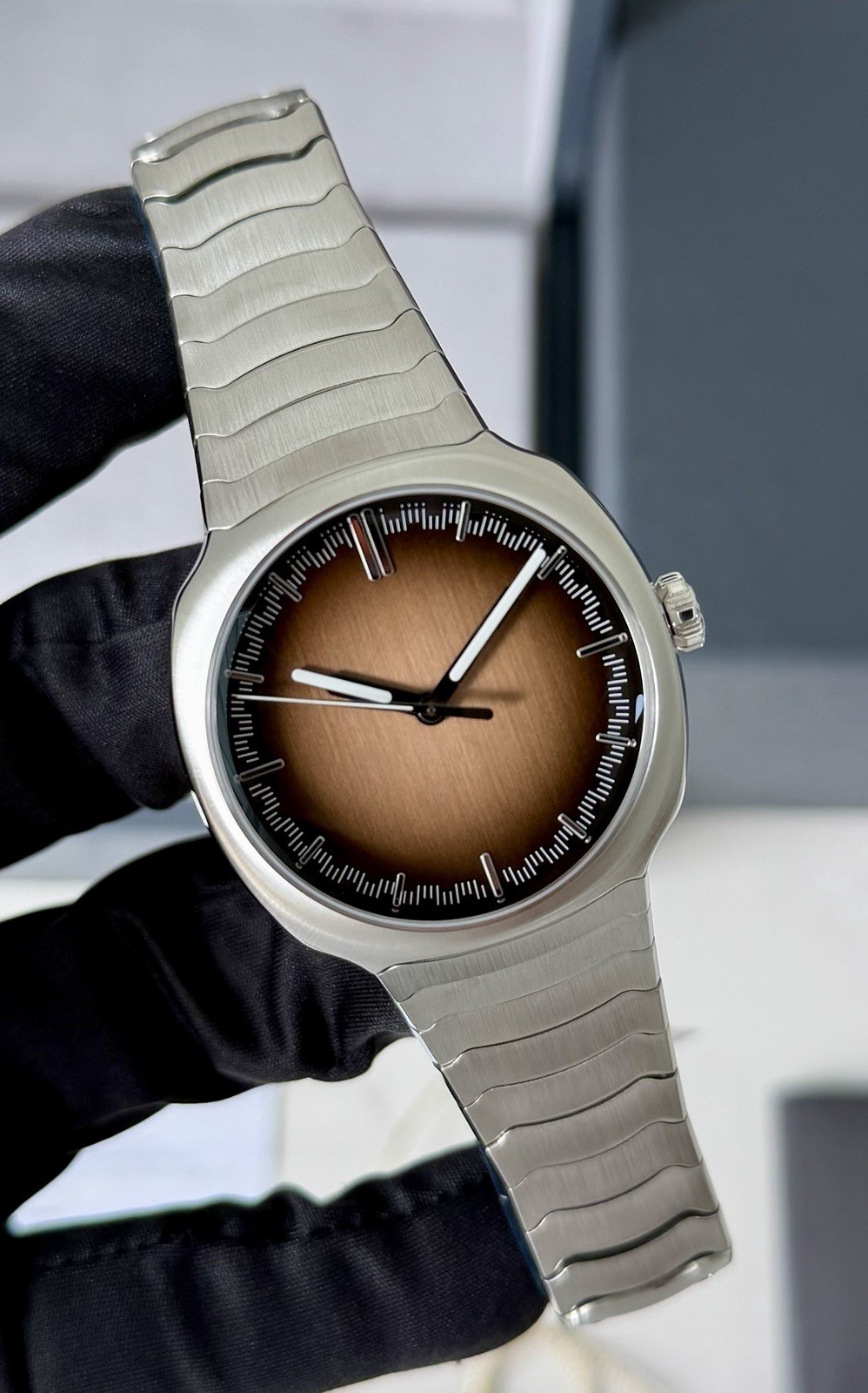 H. Moser & Cie Streamliner 40mm Smoked Salmon Limited Unworn 2023 Full 6200-1207