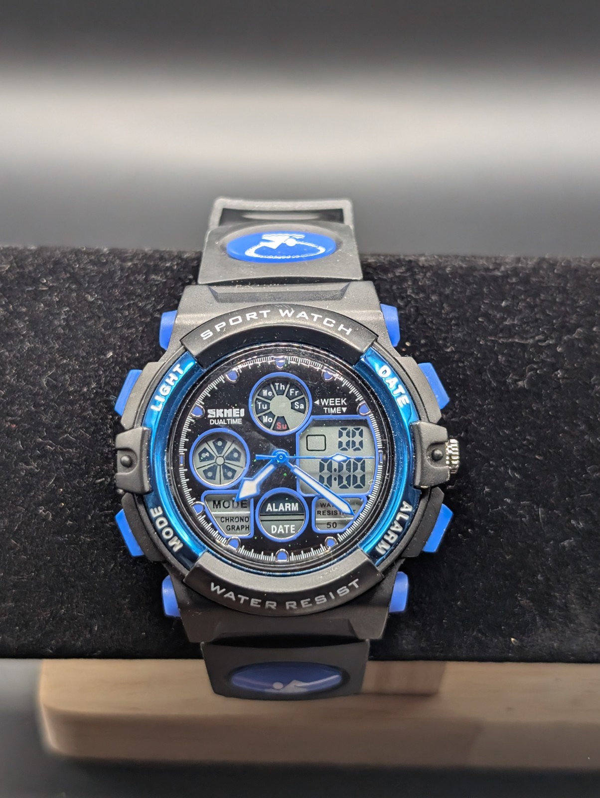 Skmei Sport Blue Black Watch New Battery Unisex 44mm