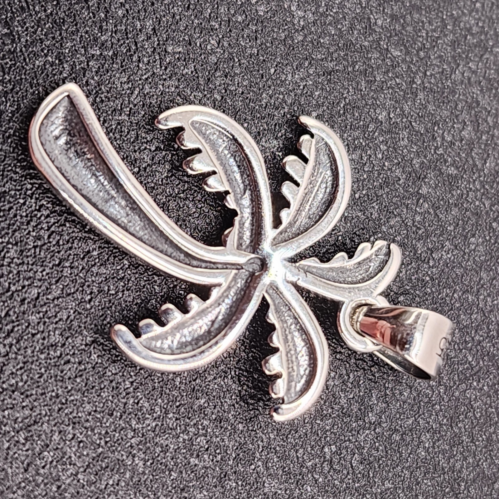 925 NEW Sterling Silver Pendant- Palm Tree 22mm Length 17mm Width Free Shipping