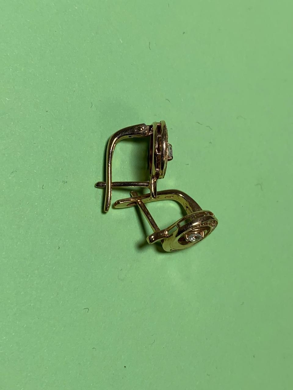Vintage earrings from Ukraine made of 14-karat gold (583 assay value), Ukrainia
