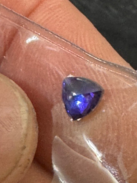 0.59 Cts – Celestial Lavender Quartz – Trillion – Brazil, jewelry
