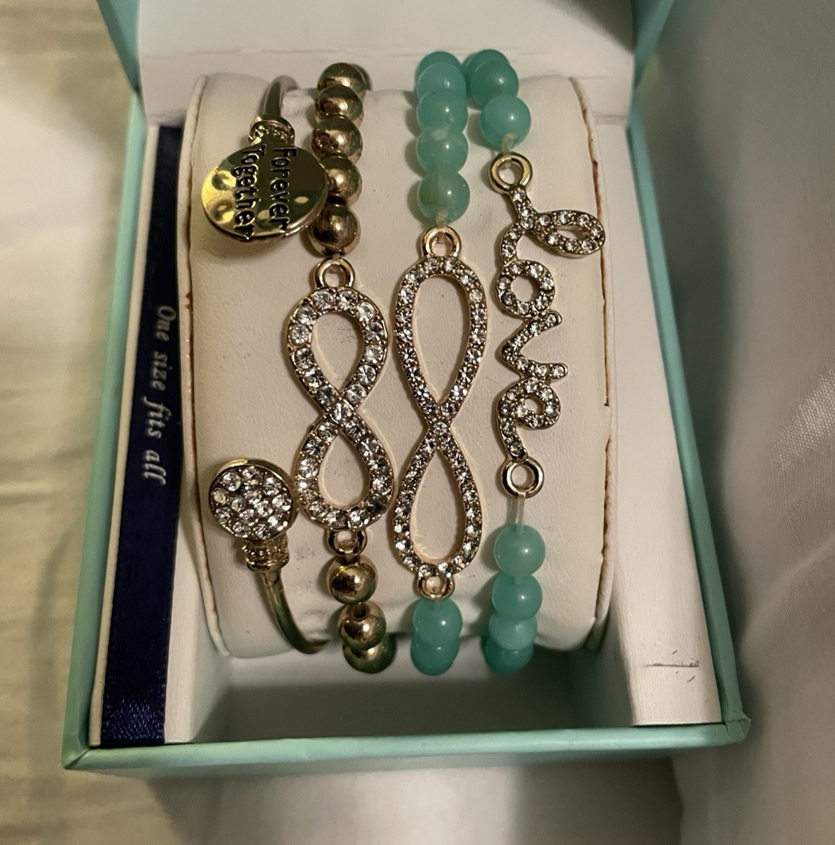 Lovita Live. Love. Inspire. 4 Piece Stretch Bracelet Set