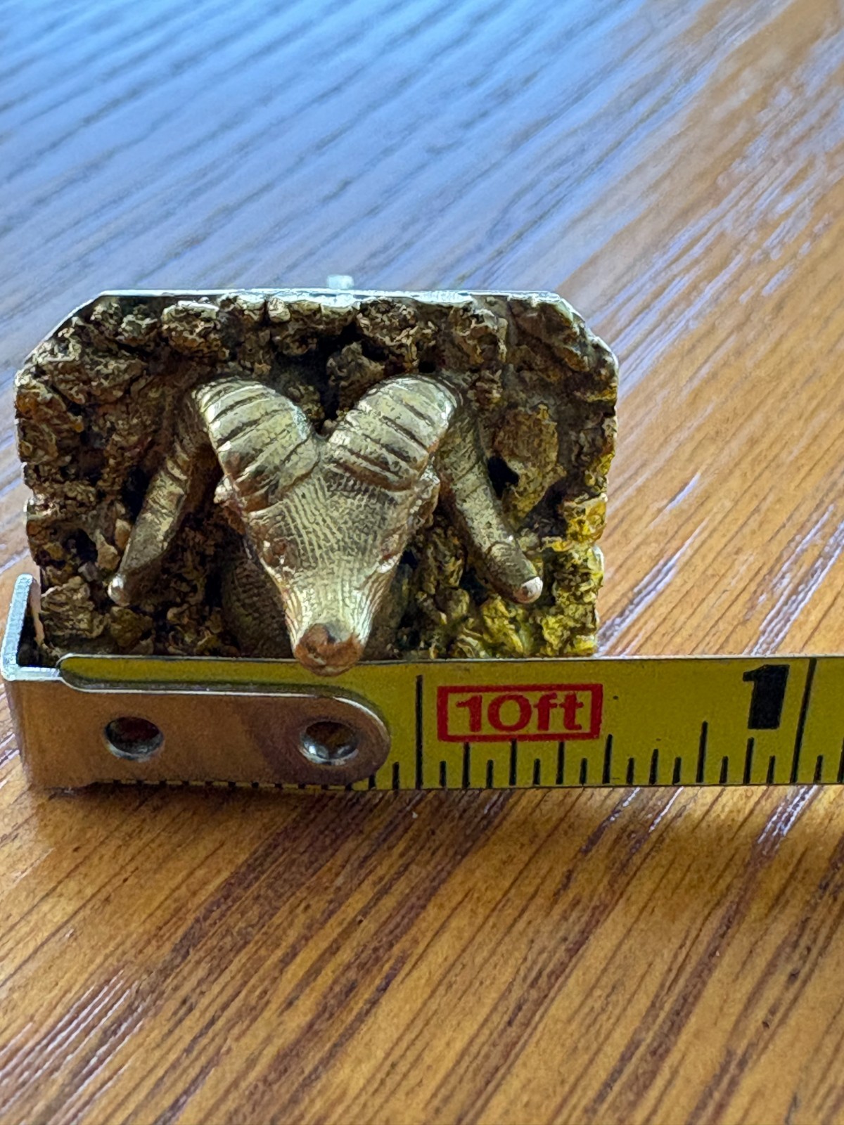 VINTAGE (SINGLE) ALASKAN RAM’S HEAD CUFF LINK 10K GOLD/NATURAL GOLD NUGGETS
