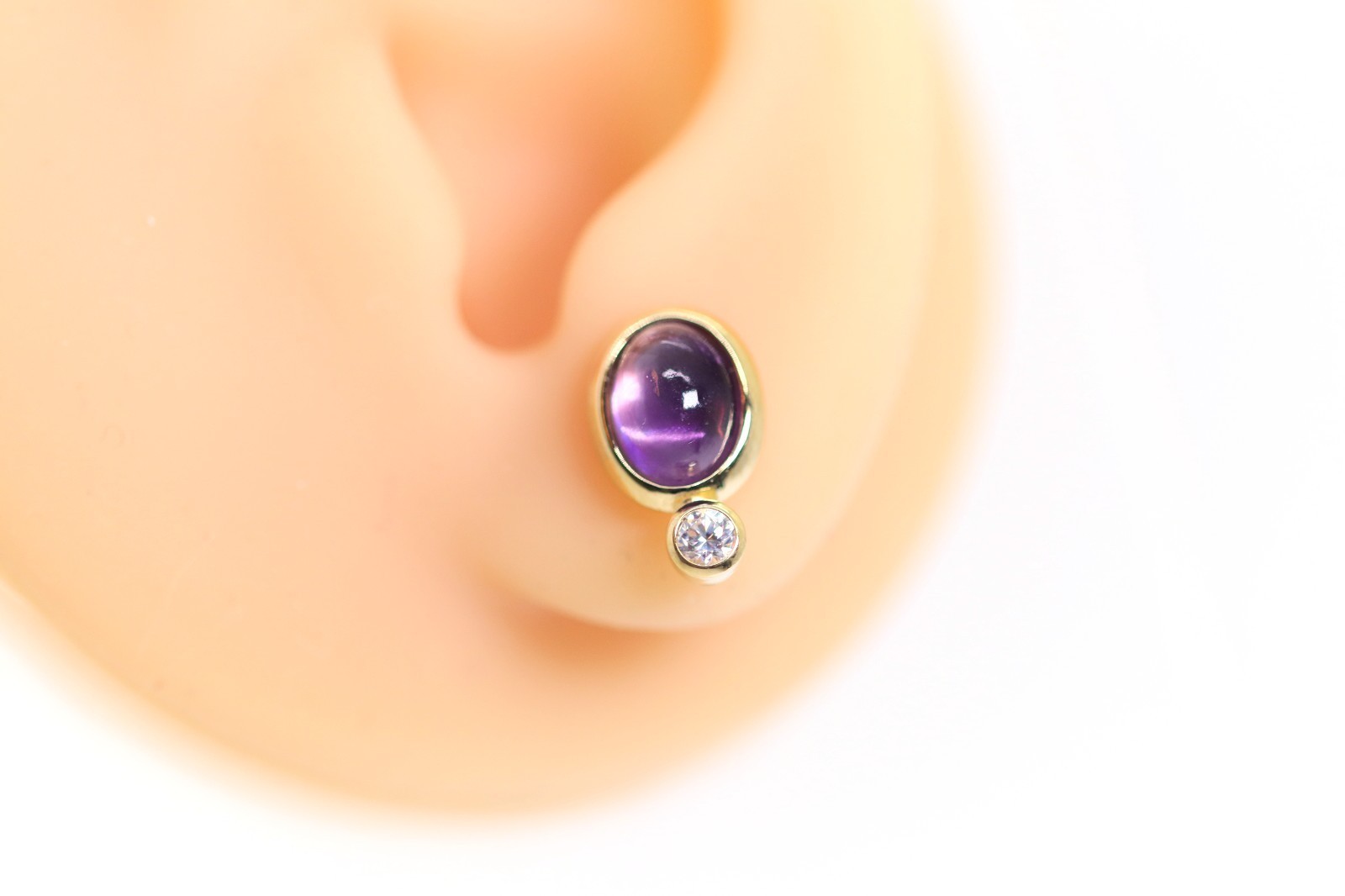 Ladies Yellow Gold Stud Earrings 8kt – 333 Purple Amethyst Cabochon + Cubic Zirconia, L: 14mm