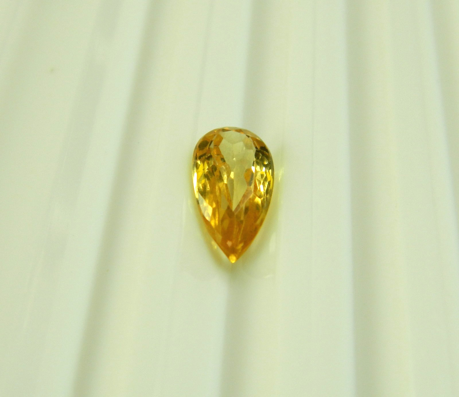 Imperial Topaz 2.57 Ct Clarity IF Pear Cut Natural Golden Brazil I084