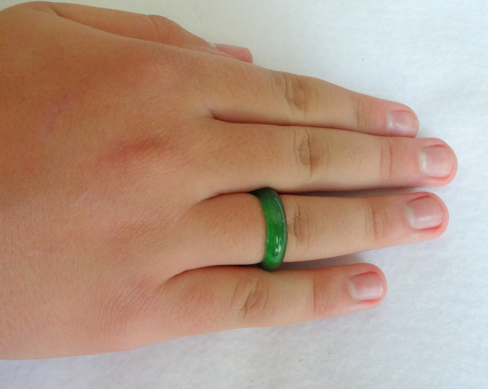 Chinese Natural Grade A Translusent Apple Green Jade Nephrite Ring Size 9