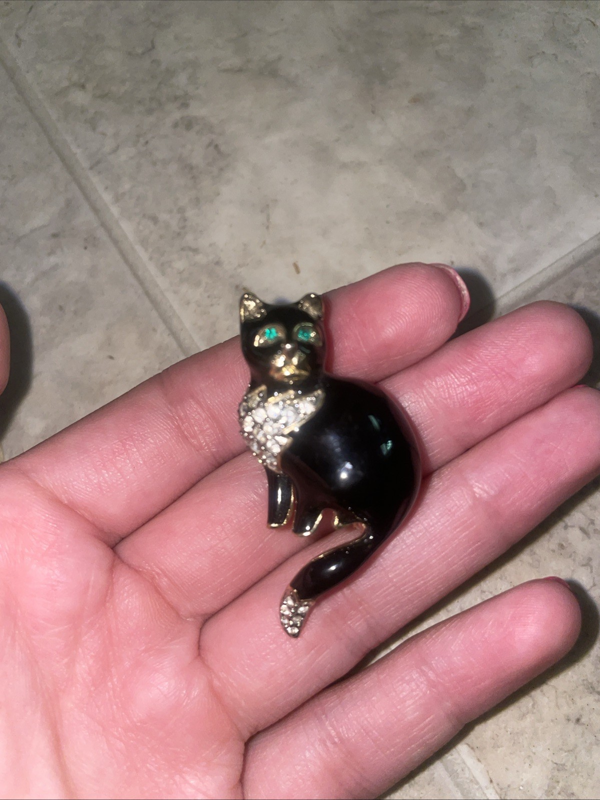 Black Rhinestone Cat Kitten Brooch Pin Enamel Gold Detail Fashion Jewelry