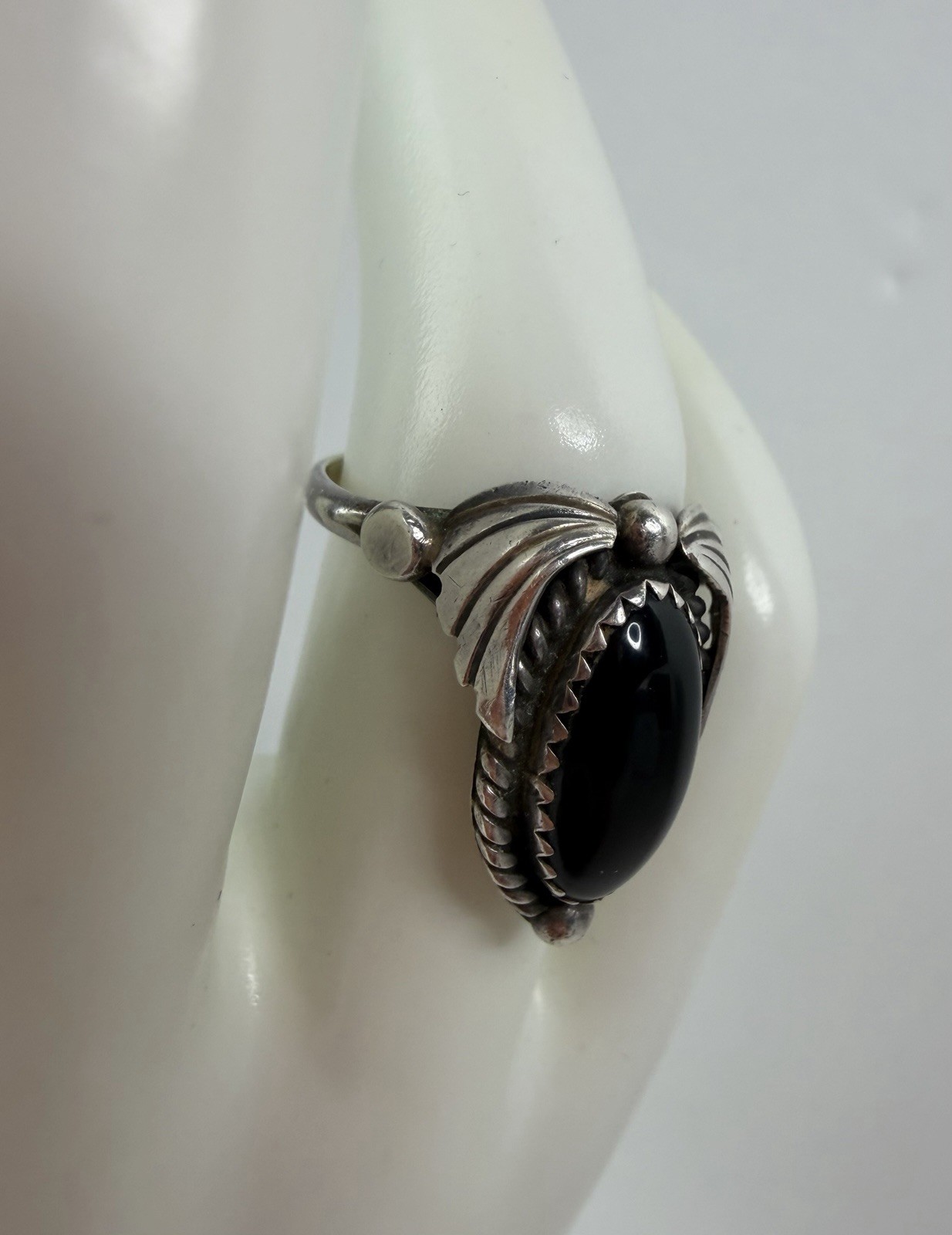 Sterling Silver Native American Black Onyx Ring Size 5.75 Not Signed