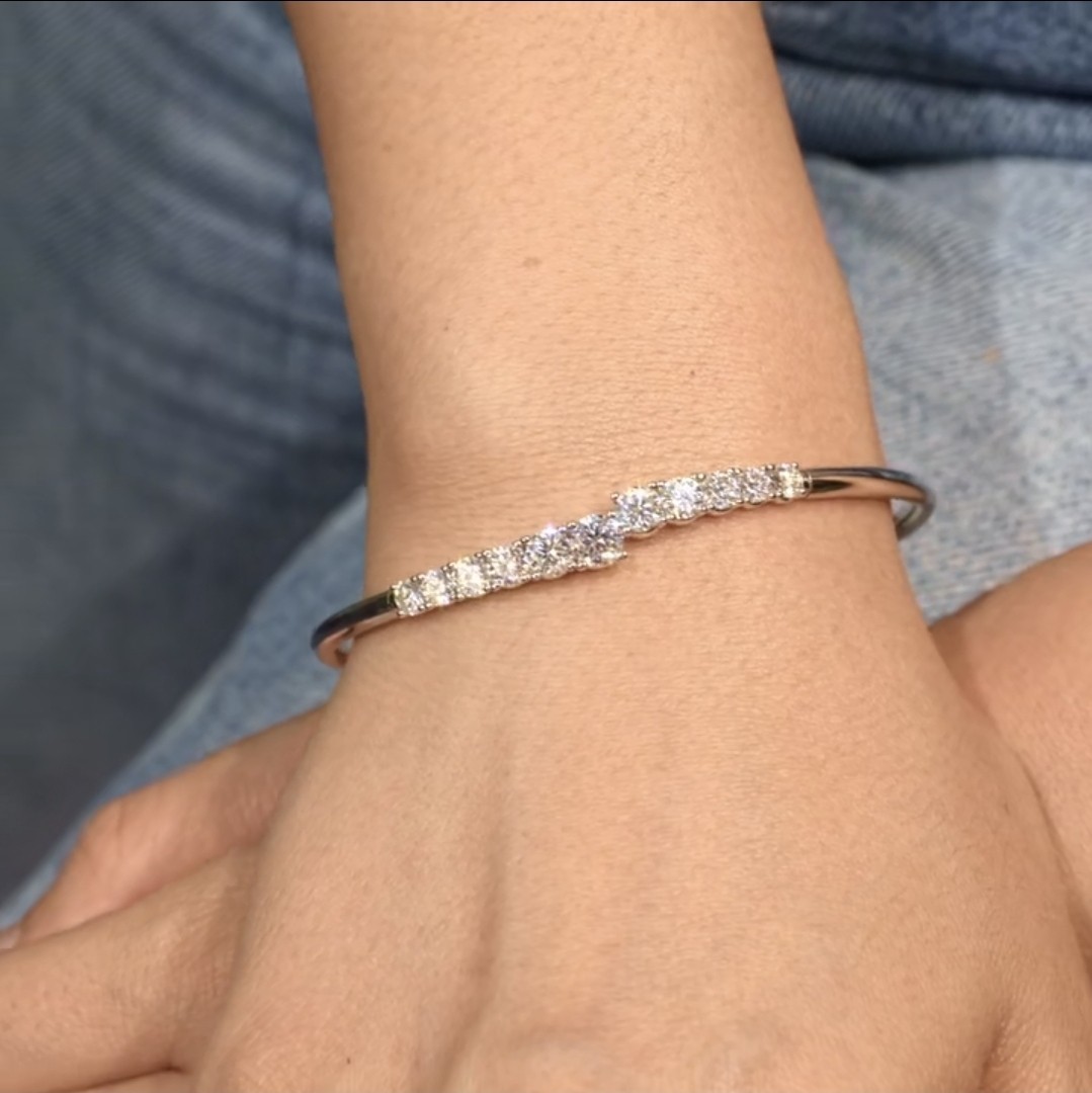 GRA Certified 3.6 Carat D VVS1 Gradient Moissanite Bangle 925 Sterling Silver