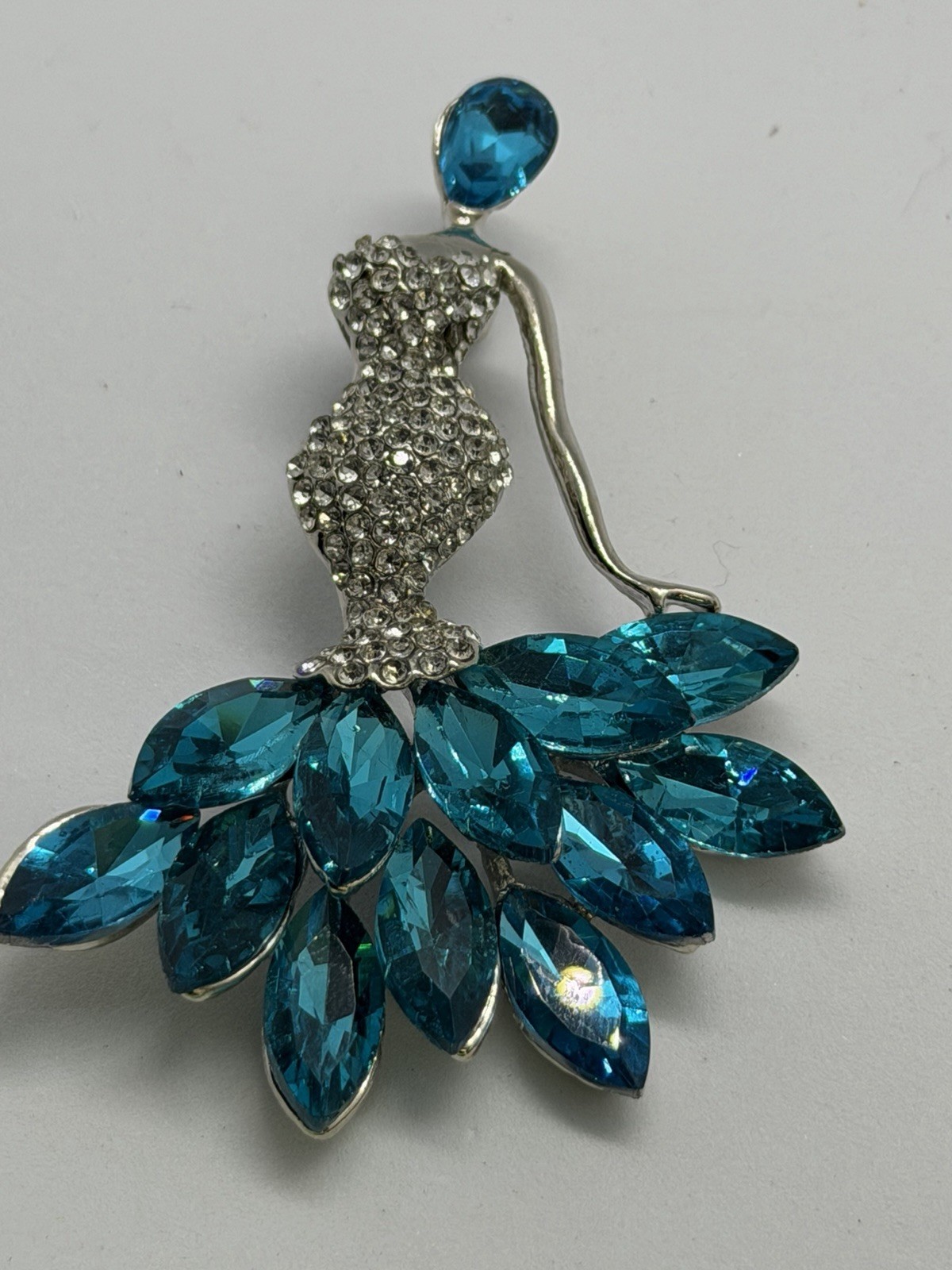 Silver Tone Blue Marquise Crystal Rhinestone Lady Brooch Pin Cluster 2.5 in