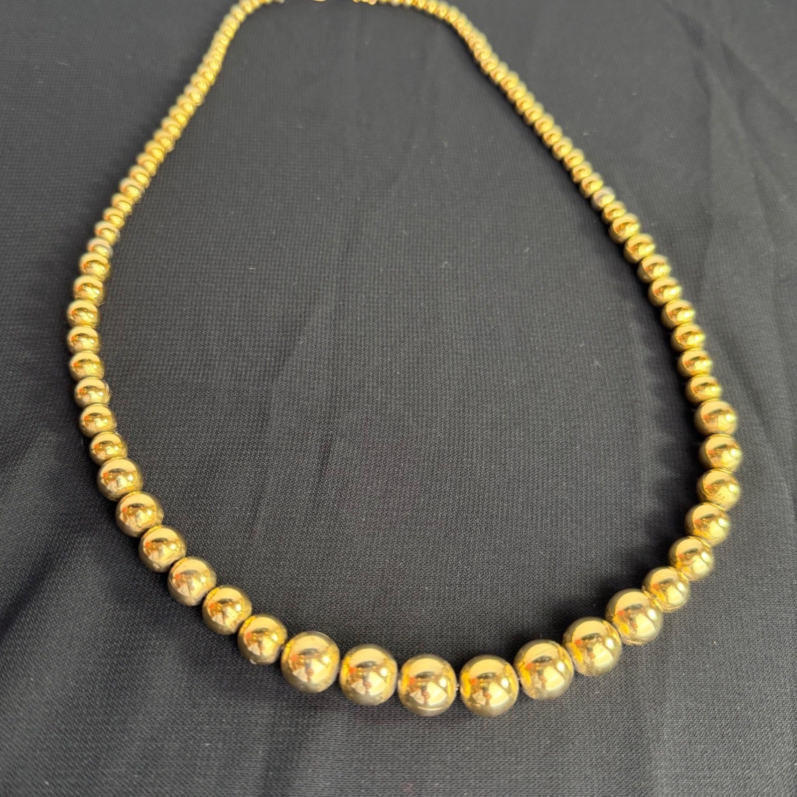 Napier Vintage Gold Tone Graduated Bead Necklace Polished 22.5 Inch Classic
