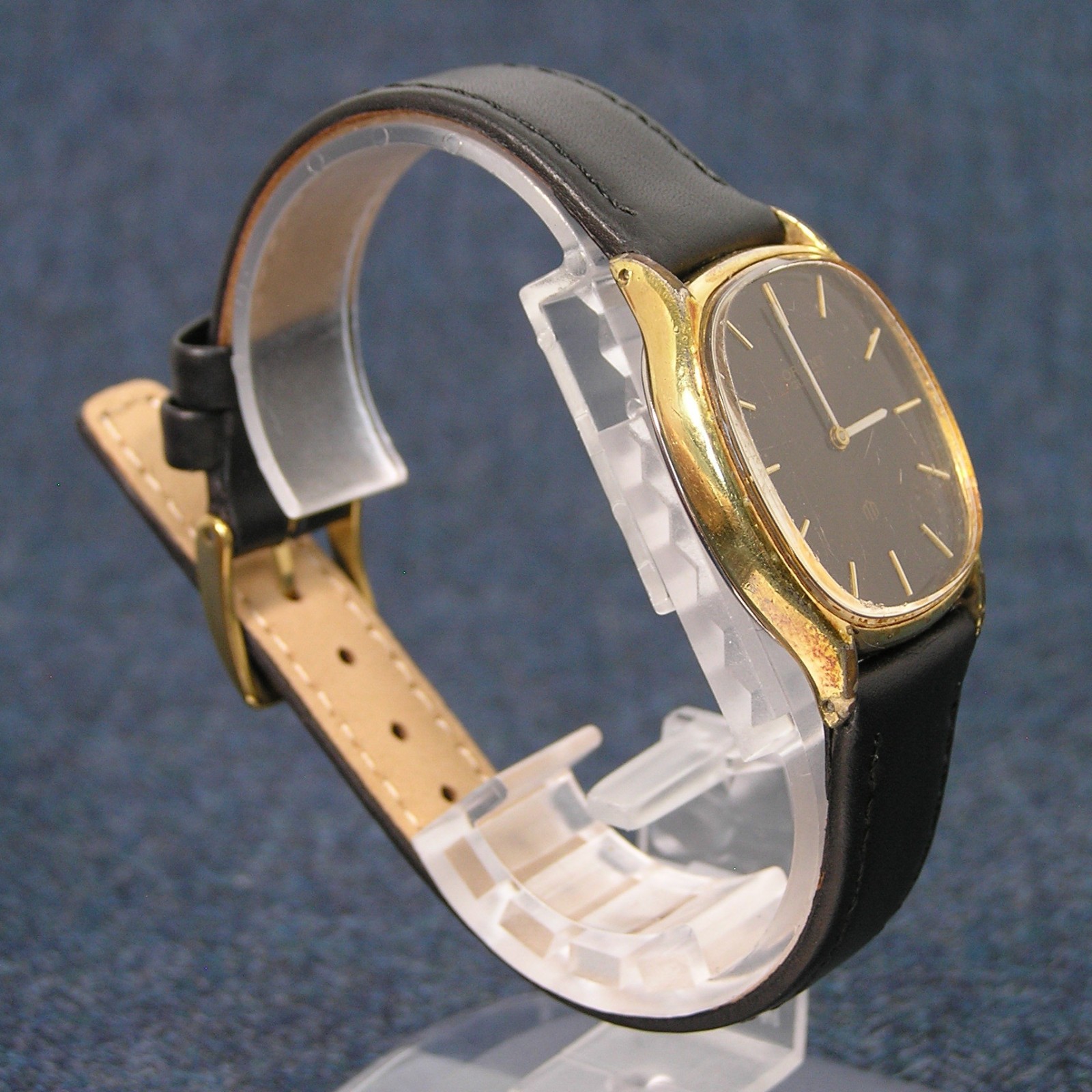 80s ORIENT QUARTZ I050427 Gold Plated Vintage Dress Watch Japan Imported