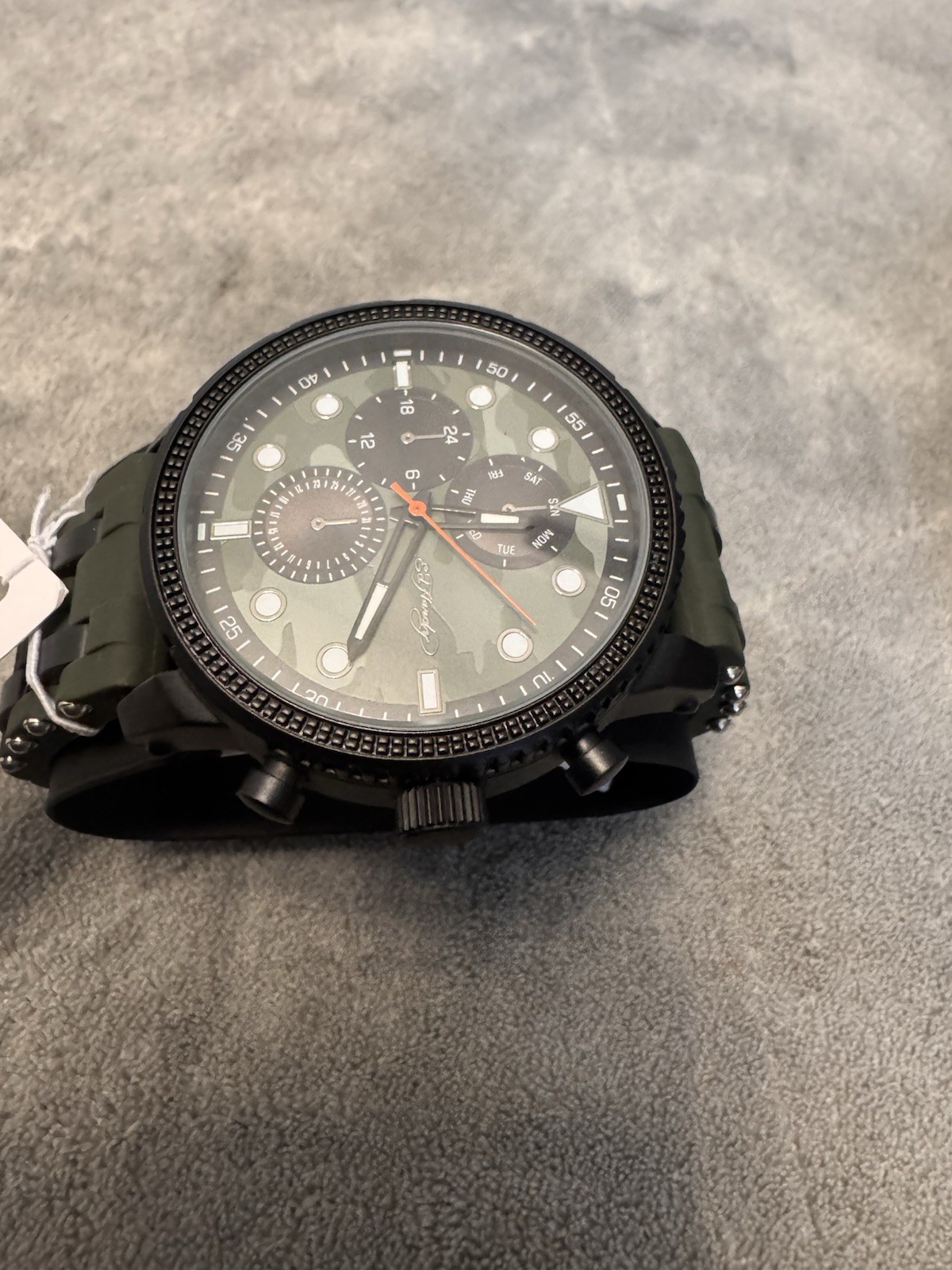 Ed Hardy Men’s Quartz Chronograph 24-Hour 44-47.9mm Camo Dial Green Strap w/ Box