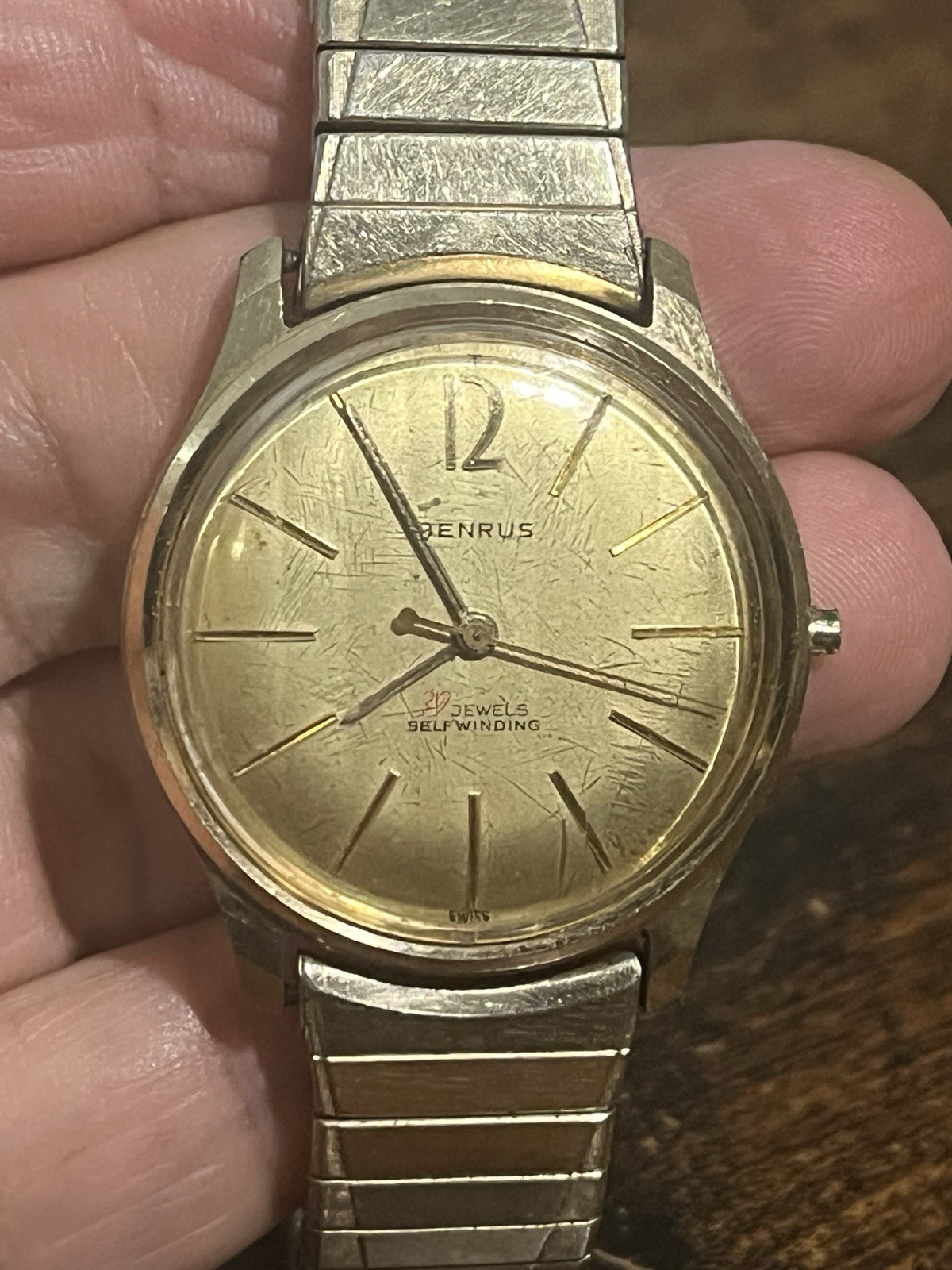 Benrus 39 Jewels Automatic Swiss Men’s Watch Gold tone 34mm Runs PLEASE READ