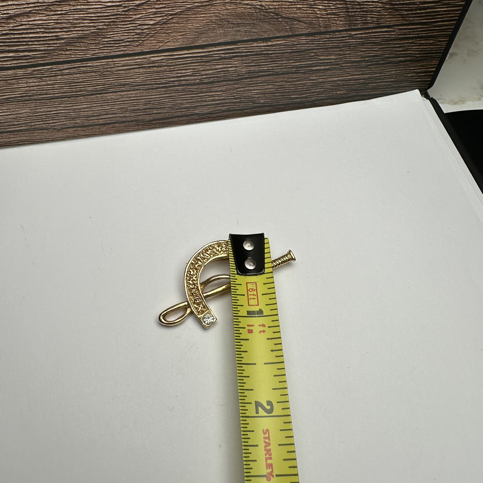 Vintage Gerry’s Rhinestone Horse Shoe With Riding Crop Brooch Pin Gold Tone