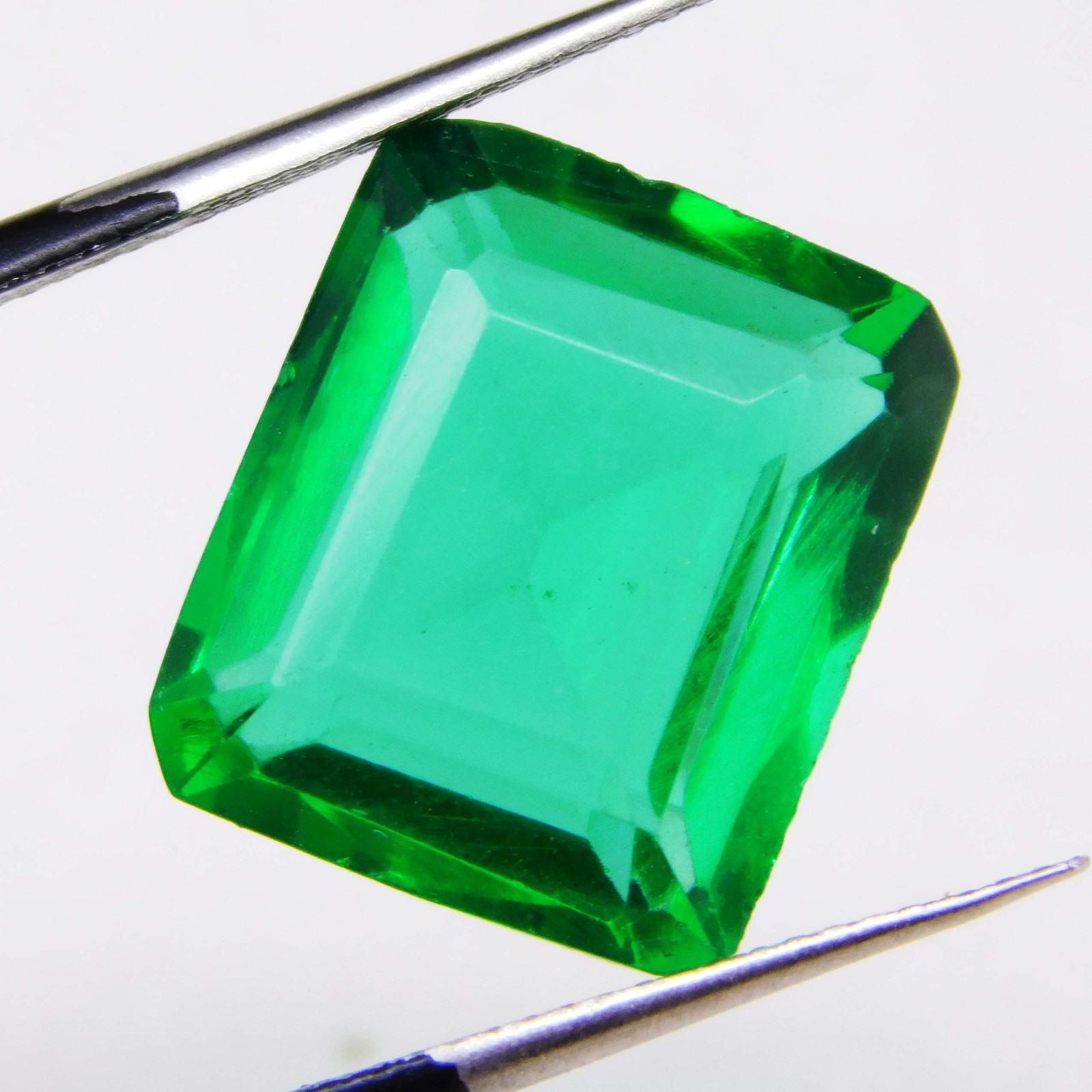 FLAWLESS Green Emerald 11.70 Ct Octagon Certified Loose Gemstone