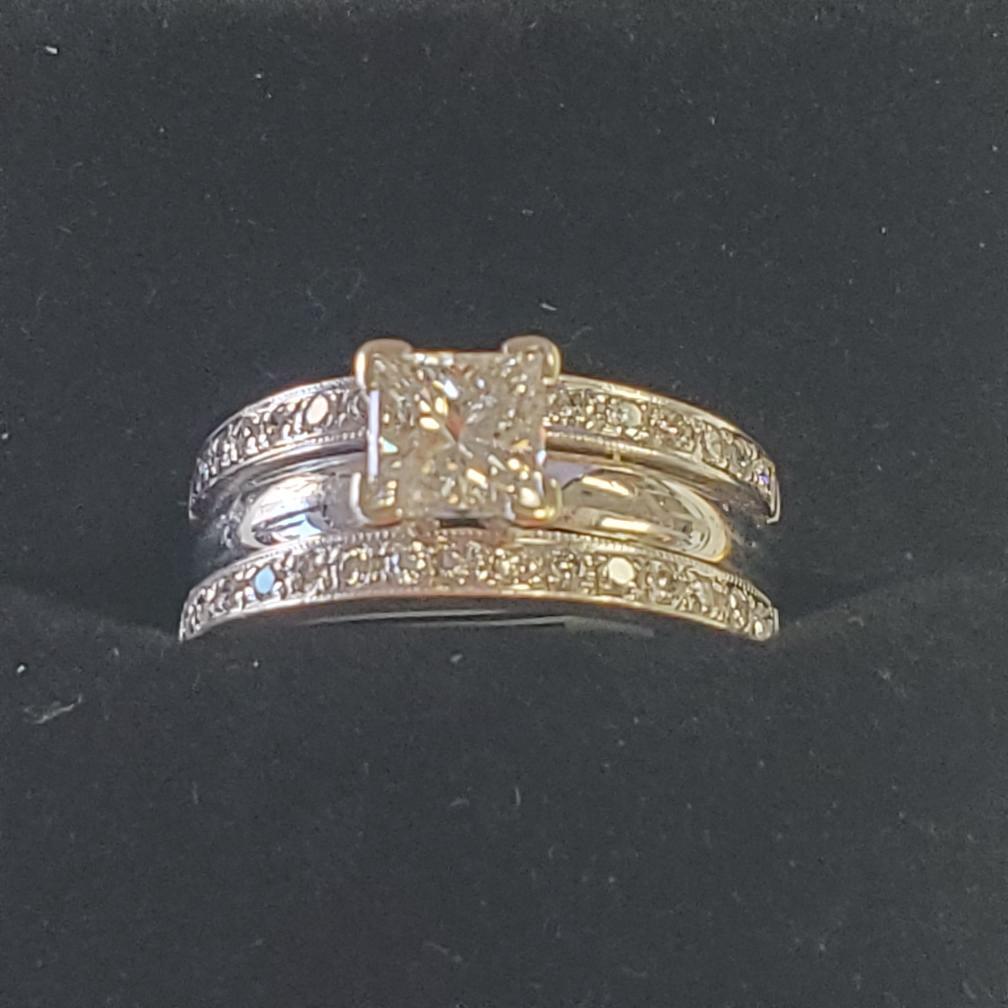 Lady’s Diamond Wedding Set 31 Diamonds .90 Carat T.W. 14K White Gold (I02012214)