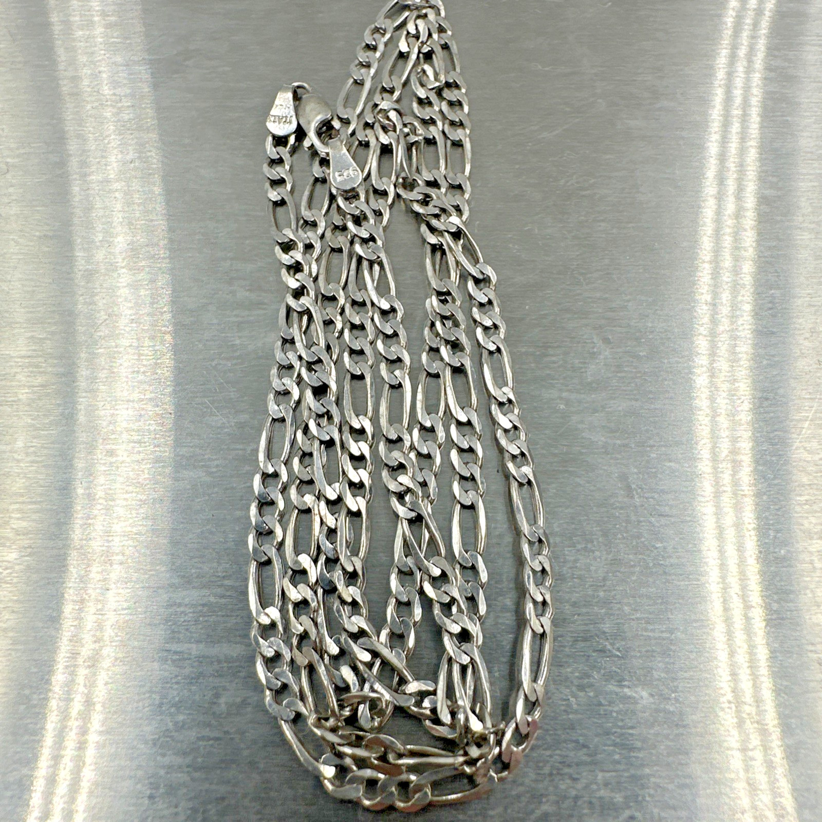 Vtg 925 Sterling Silver Figaro Link Chain 22″ Necklace 5.4 Grams 2.5mm Italy