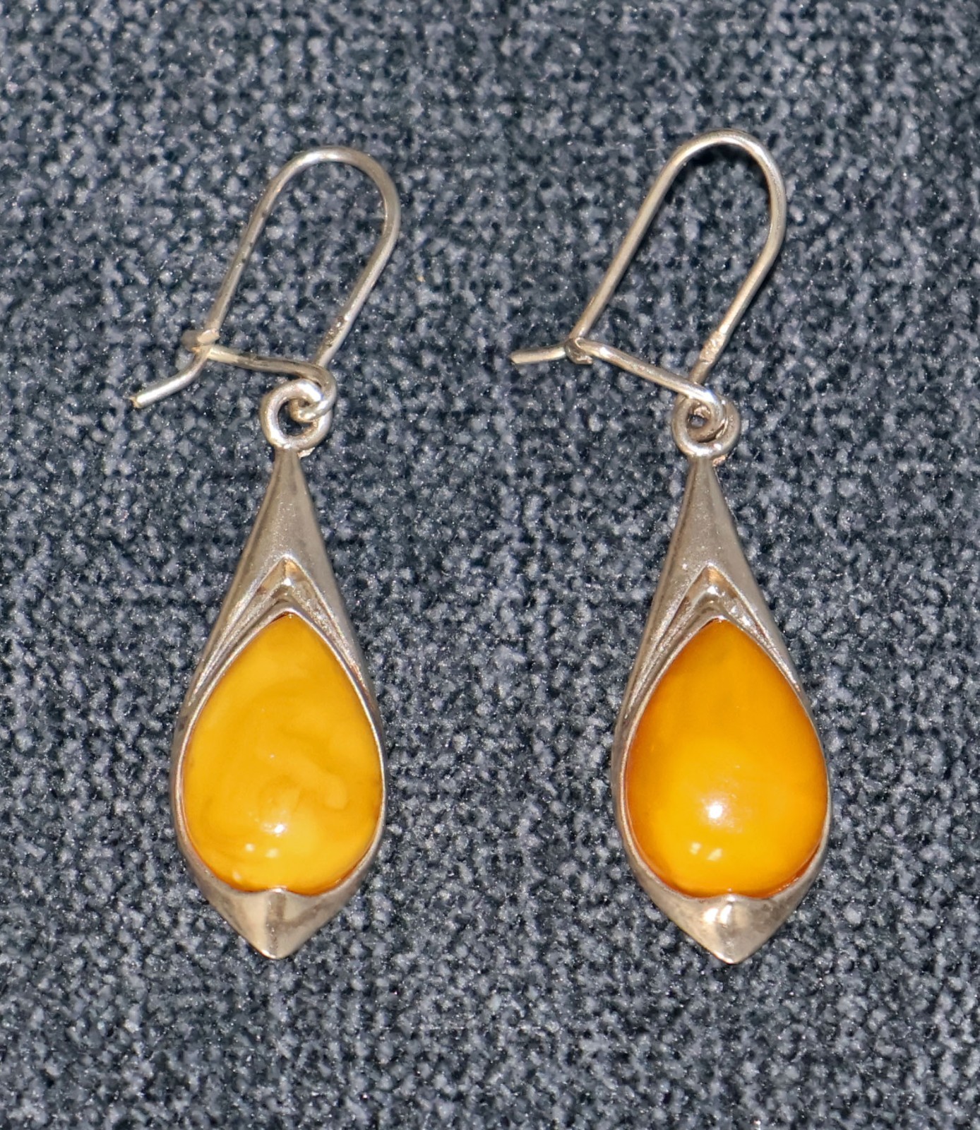VTG 925 Sterling Silver Butterscotch Egg Yolk Baltic Amber Drop Earrings 3.7g