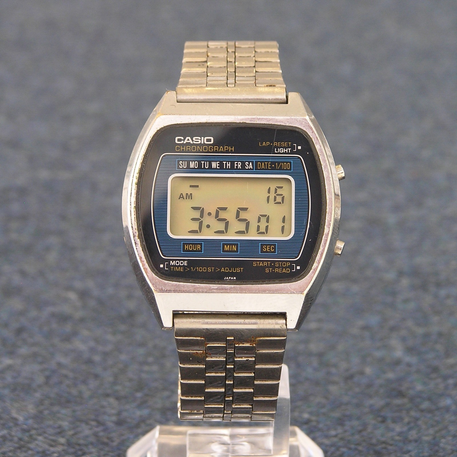 Vintage 80s CASIO 110QS-37 Chronograph Silver Digital Watch 1980 Japan Imported