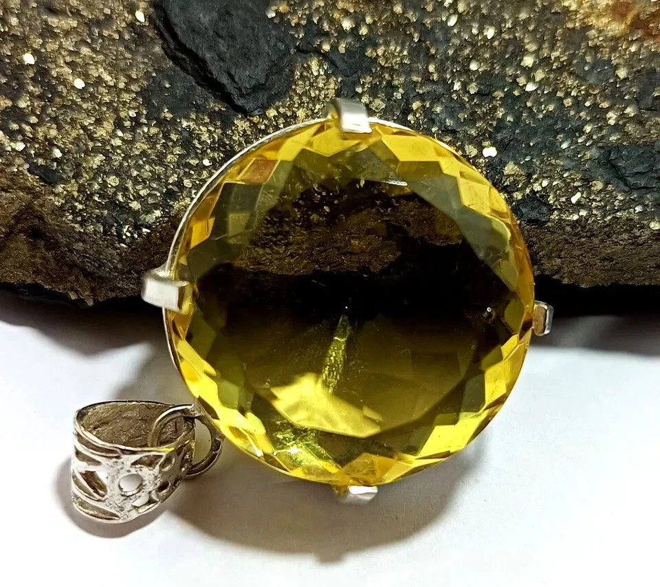 GIE Certified Natural Round Shape 105 Ct Yellow Citrine Pendant Loose Gemstone