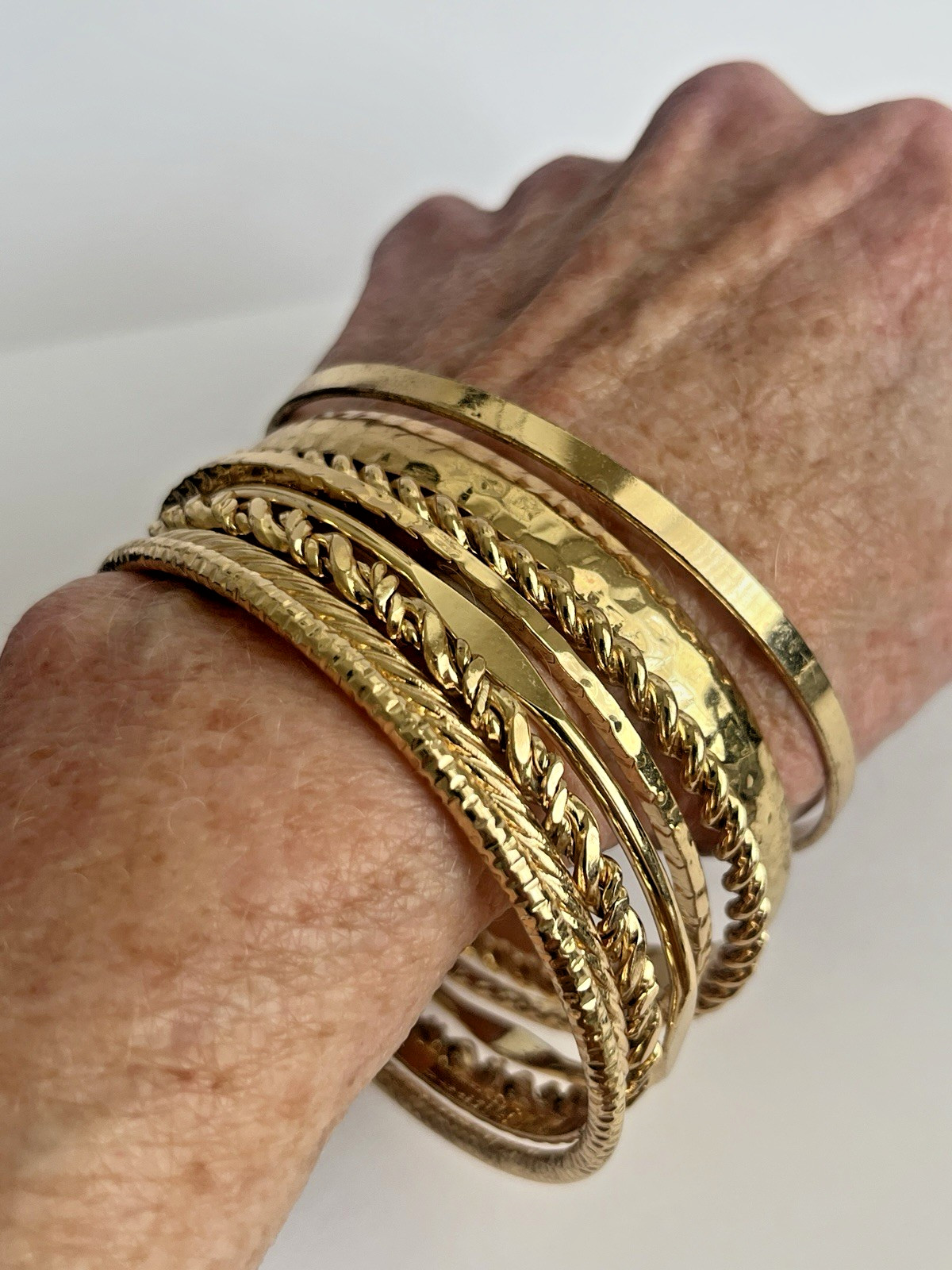 Bright Gold Tone Bangle Bracelet Set 8 Stackable Mixed Texture 8-8.25in