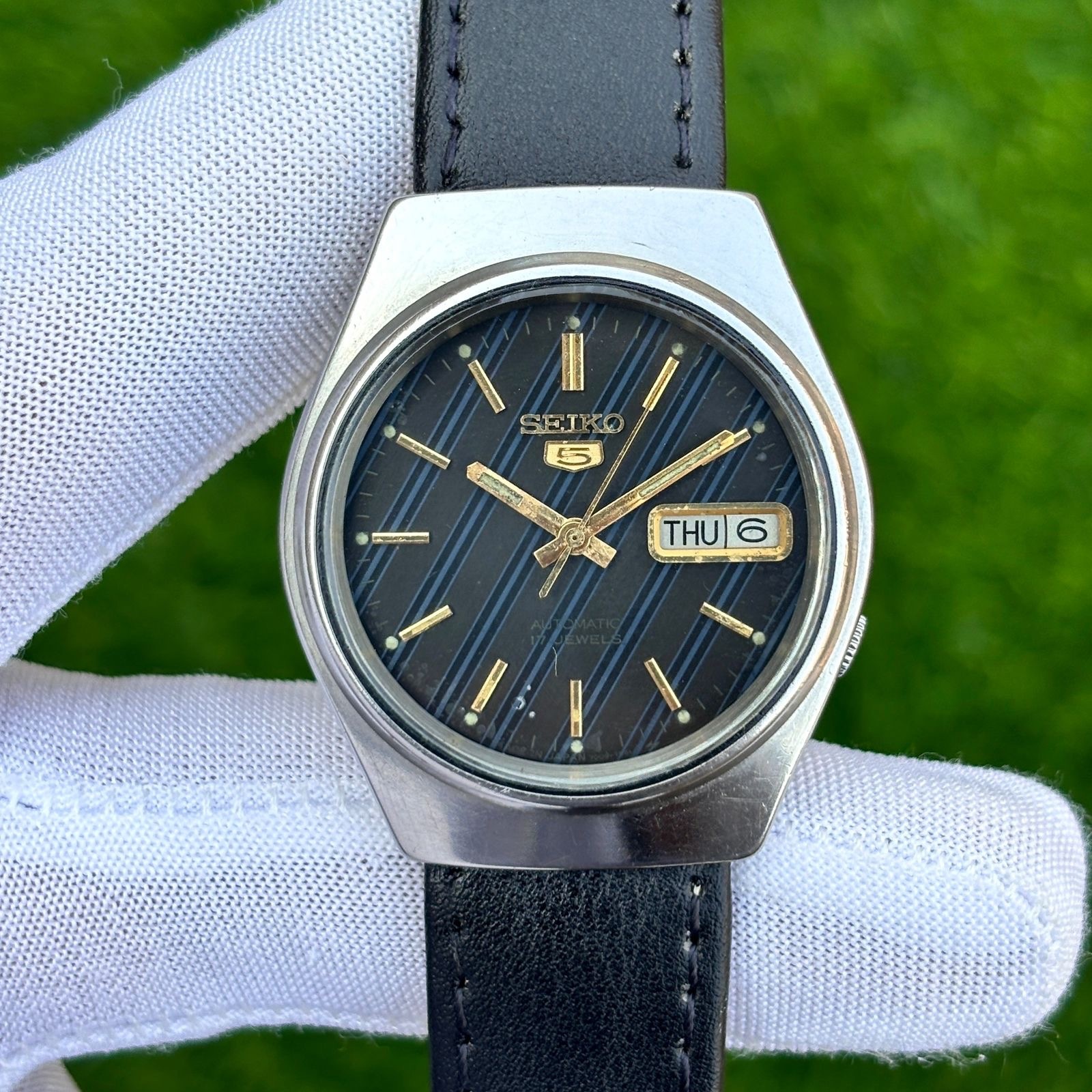 Vintage Seiko 5 Elegant Pattern Dial Automatic Japan Made Men’s Watch 7009-7031