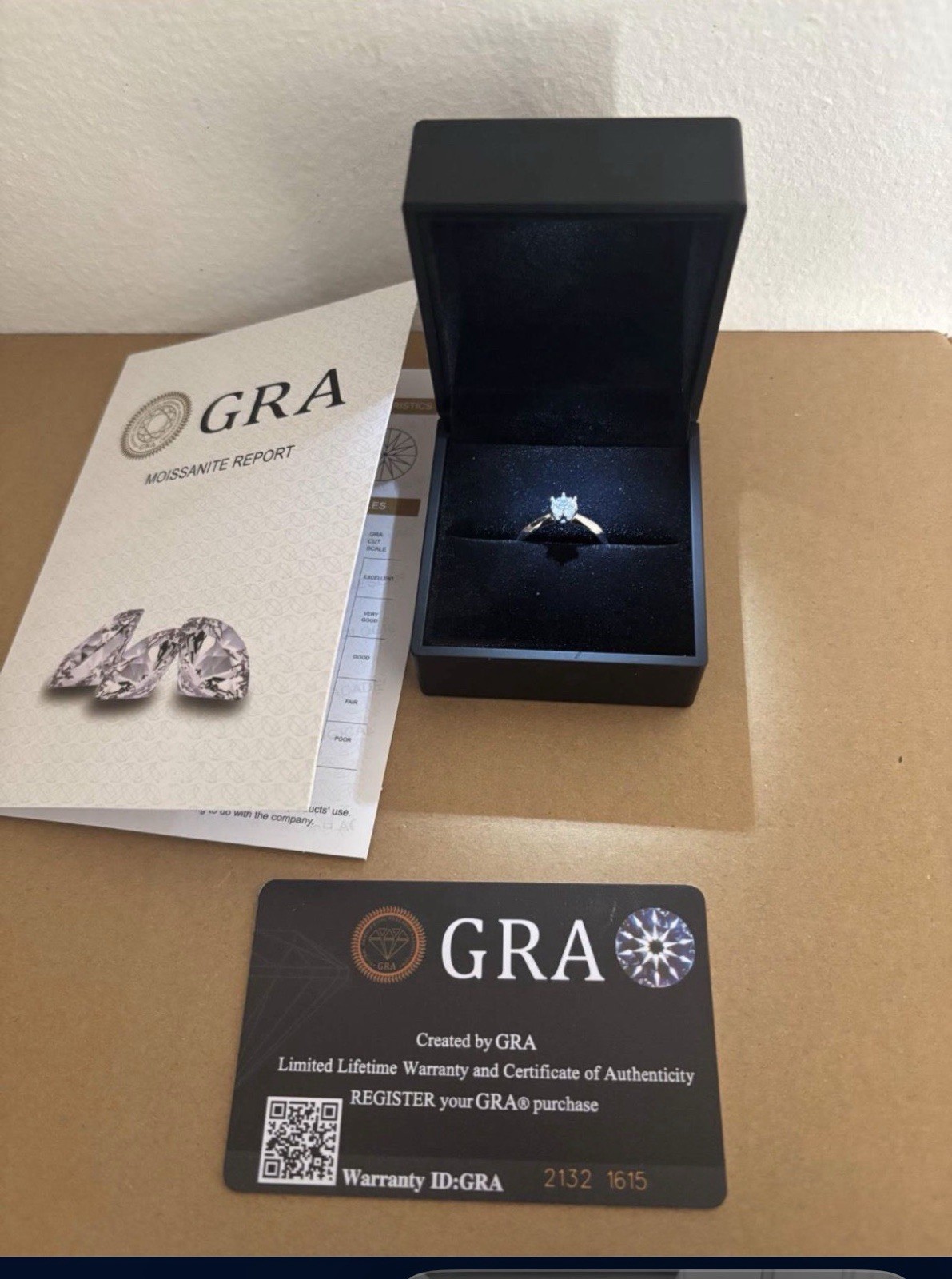 VVS1 Moissanite stud earrings, male/ female, 925 silver, GRA certified