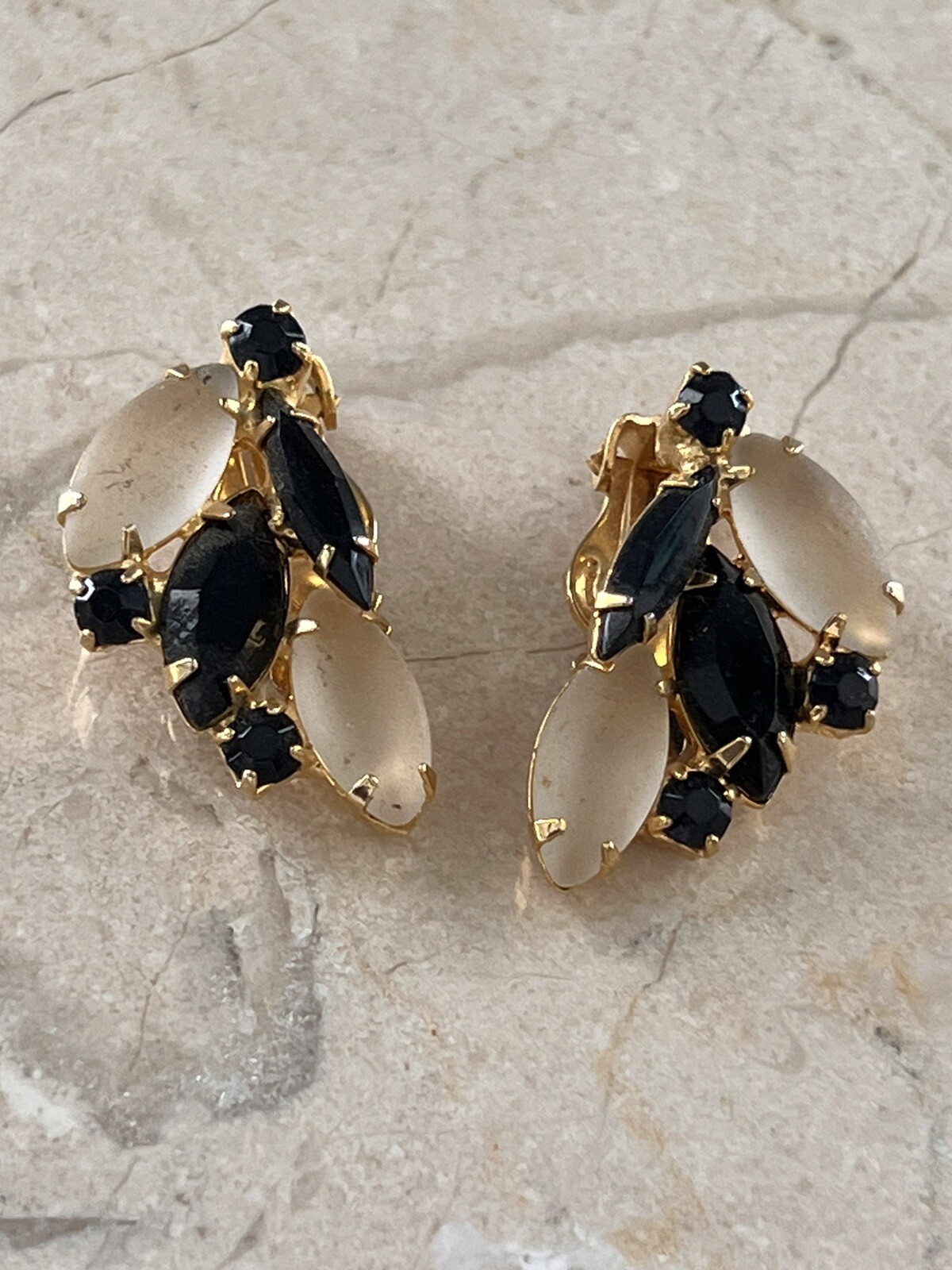 Vintage Juliana Frosted & Black Glass Crystal Rhinestone Pin Earrings Set
